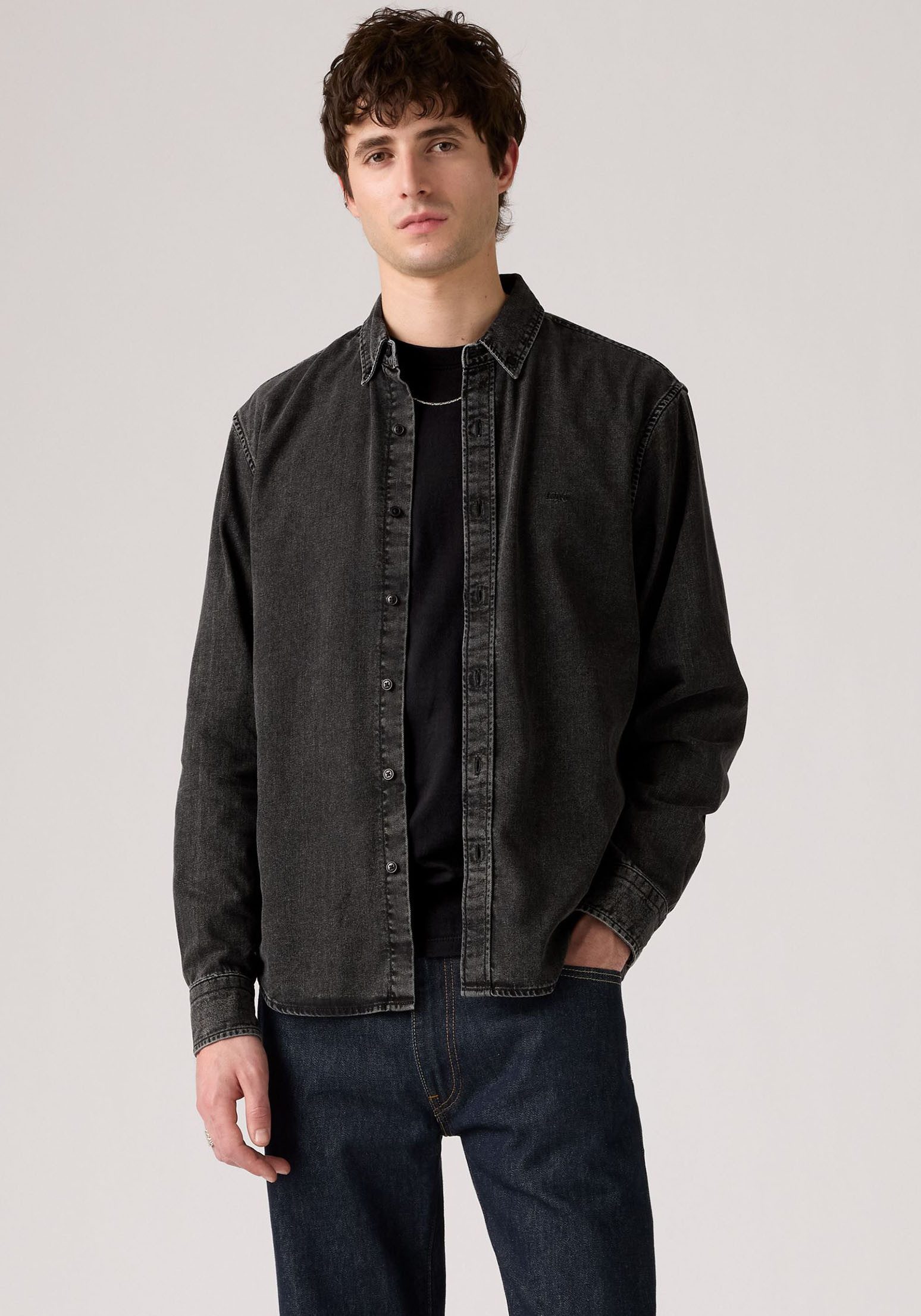 Levi's® Langarmhemd AUTHENTIC BUTTON DOWN mit Ton-in-Ton Logostickerei auf günstig online kaufen