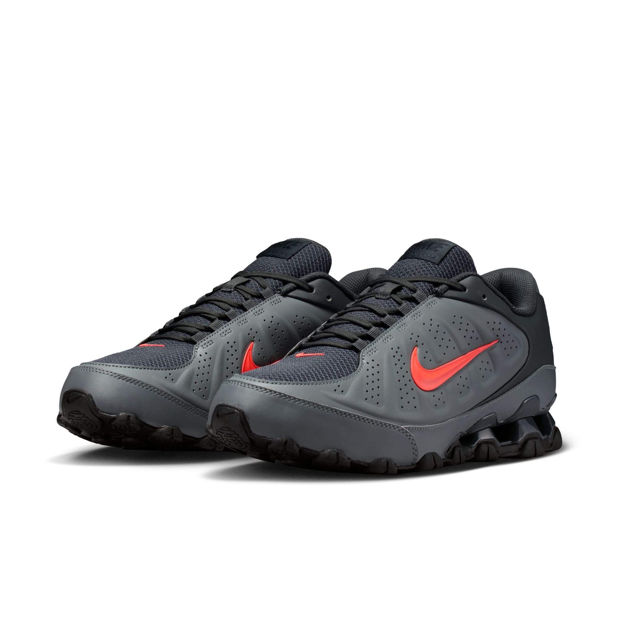 Nike Sportswear Reax 8 Sneaker inspiriert vom Design des Nike Shox günstig online kaufen