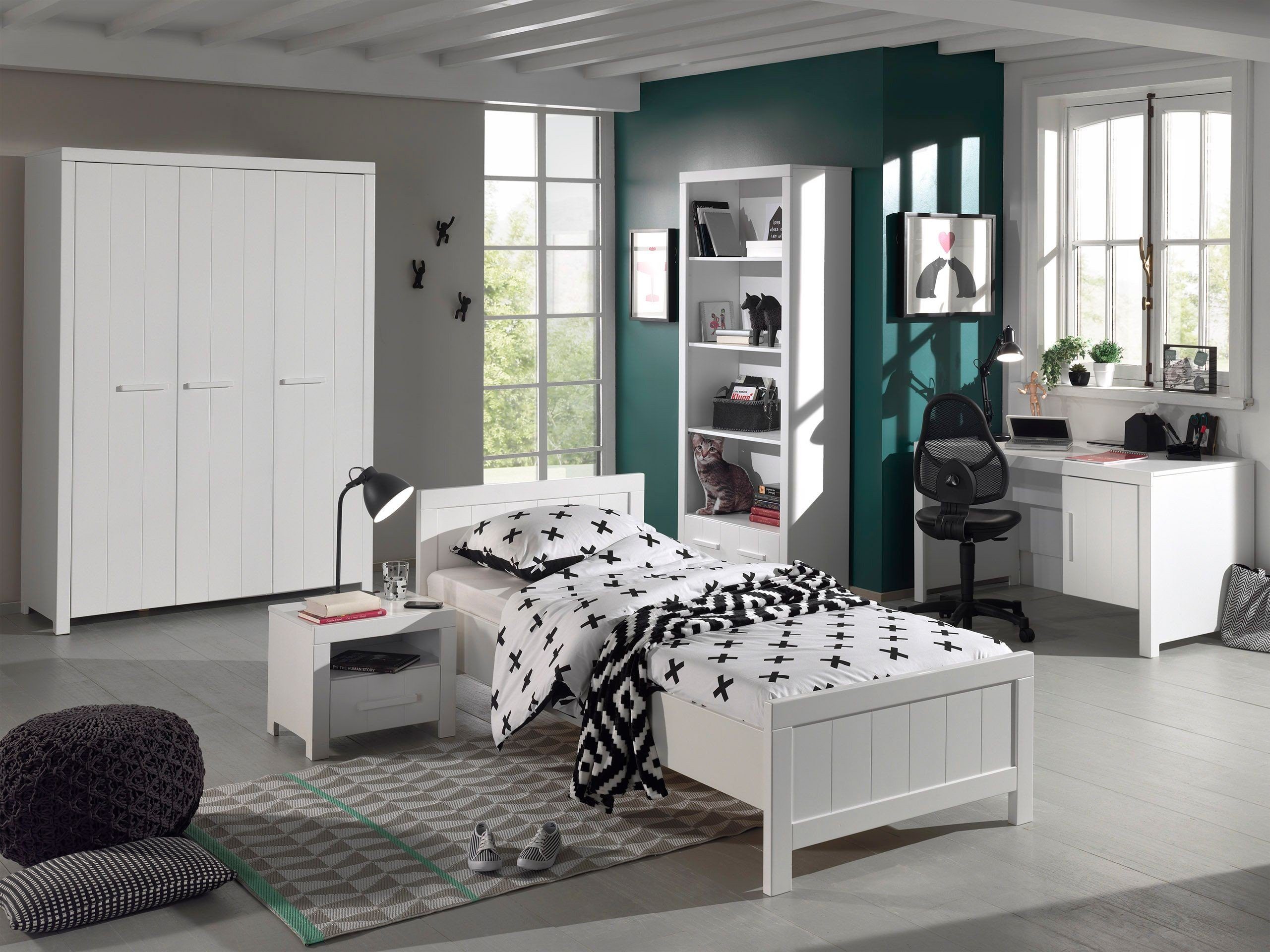 Vipack Jugendzimmer-Set aus Massiv Kiefer und MDF in Weiß.