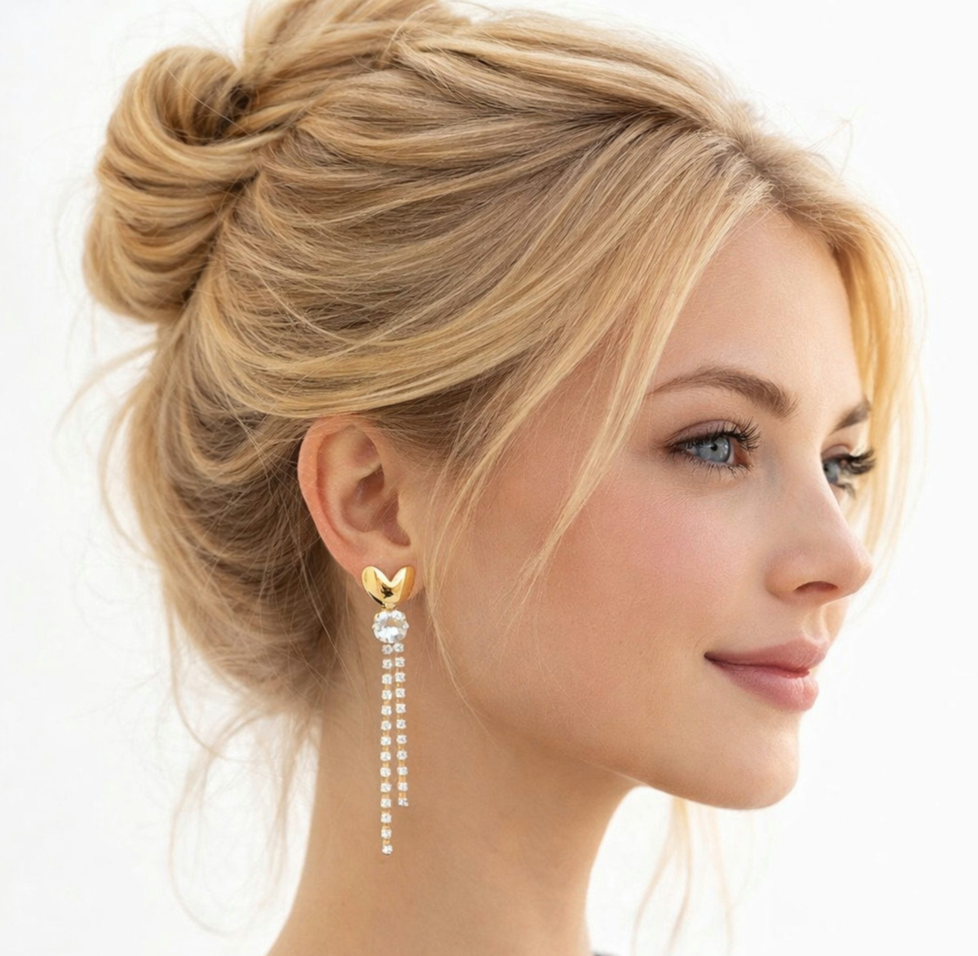 Ella Jonte Paar Ohrstecker, zierliche elegante Glitzer Strass Ohrringe gold Herz Wasserfall