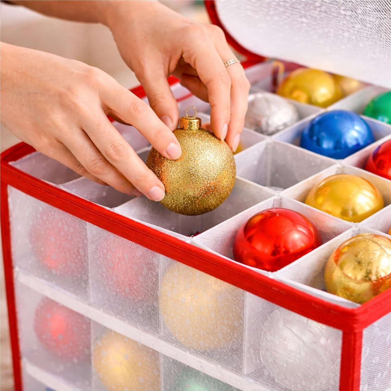 TK Gruppe Christbaumschmuck Aufbewahrungstasche für Weihnachtskugeln mit 66 Fächern (1-tlg) – Bild 5 von 5