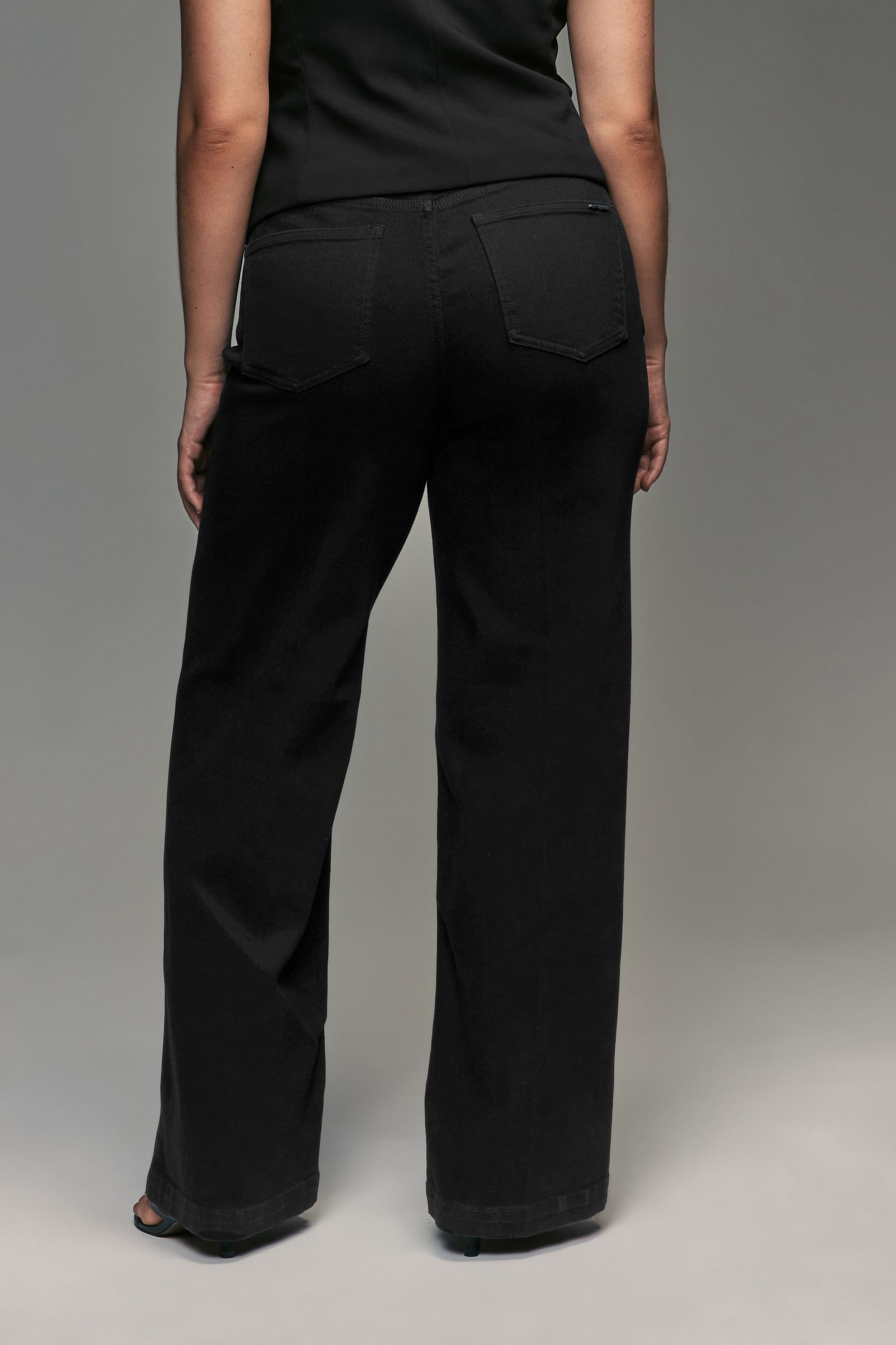 Next Weite Jeans Jeans in Sanduhrform günstig online kaufen