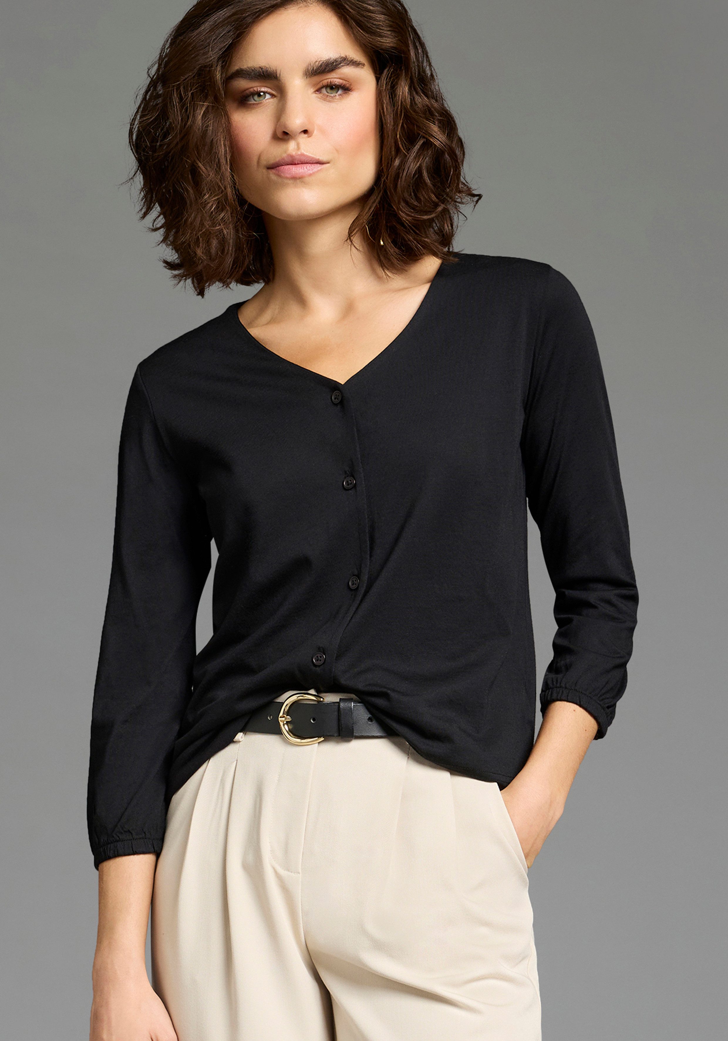 Laura Scott 3/4-Arm-Shirt Basic-Stil, mit V-Ausschnitt und durchgehender Knopfleiste. Reduzierter Preis € 20,99. Unverbindliche Preisempfehlung € 24,99, (€ 20,99 pro 1 Stk)