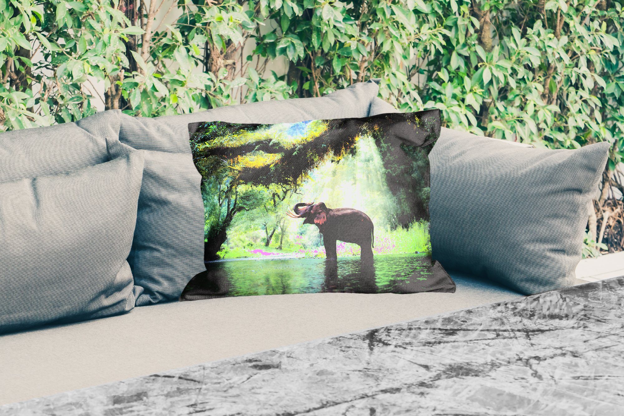MuchoWow Dekokissen Polyester, - Elefant Kissenhülle Outdoor-Dekorationskissen, Dekokissenbezug, Wasser, Dschungel 