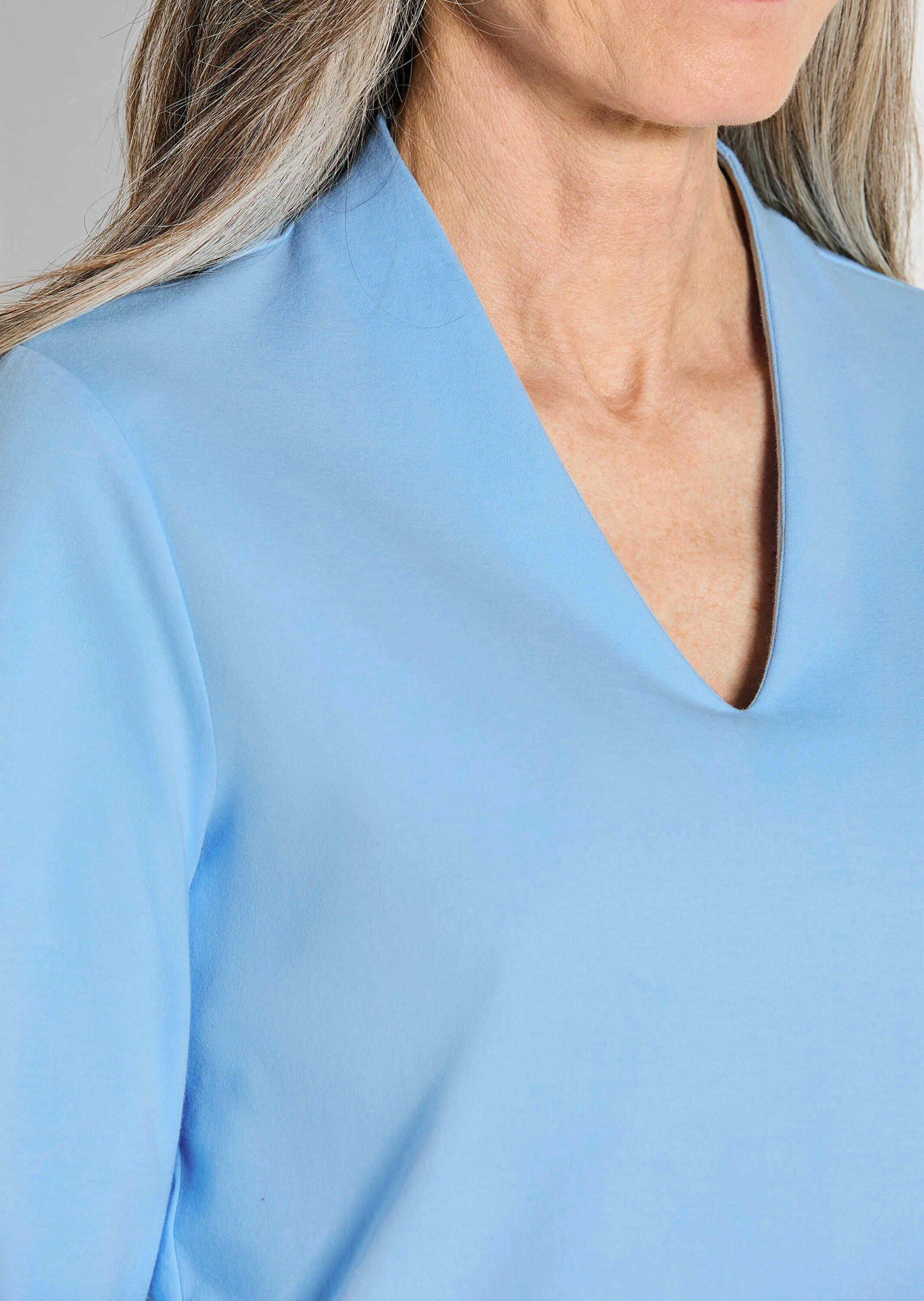 GOLDNER Print-Shirt Elegantes Basic-Shirt mit V-Ausschnitt Zeitloses Halbarmshirt mit schmeichelndem Ausschnitt, reine Baumwolle