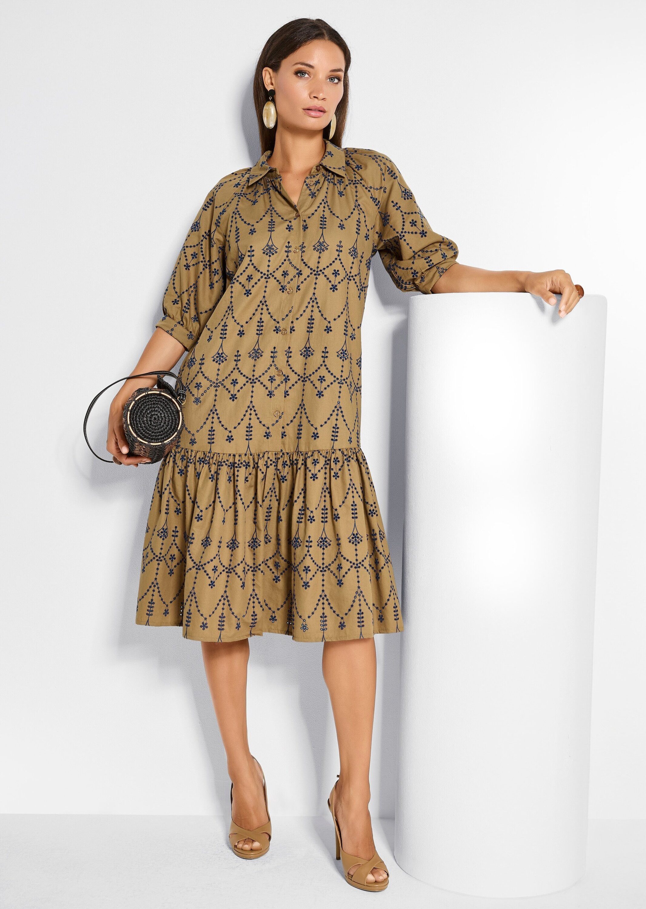 MADELEINE Midikleid Sommerliches Midikleid mit Volant Baumwollkleid mit Hemdkragen, Knopfleiste, Knielänge und Halbarm