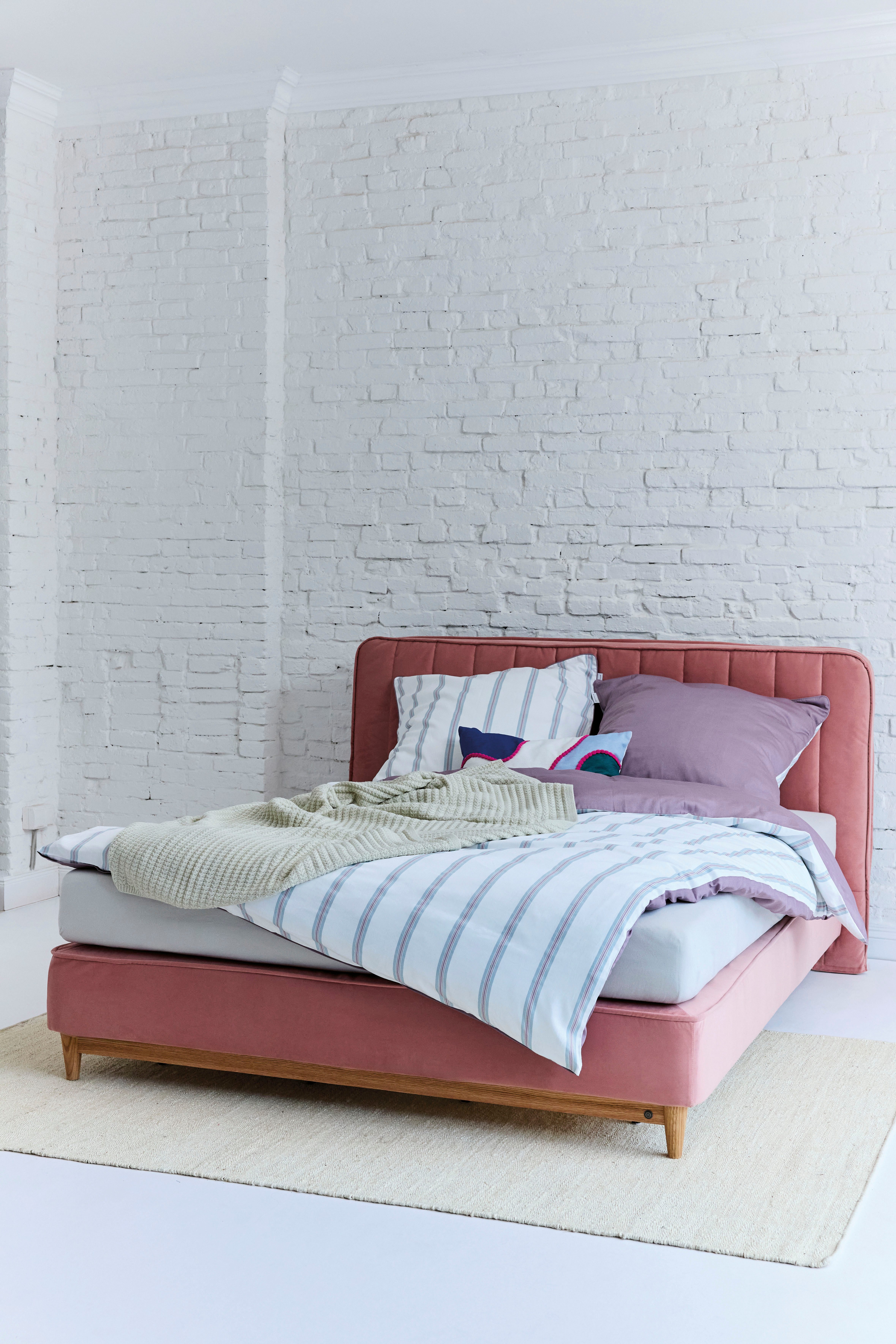 TOM TAILOR HOME Bettwäsche CLASSIC SATIN STRIPES in Gr. 135x200cm oder 155x220cm, Satin, 2 teilig, new bedroom, farbige Paspel am Kissen