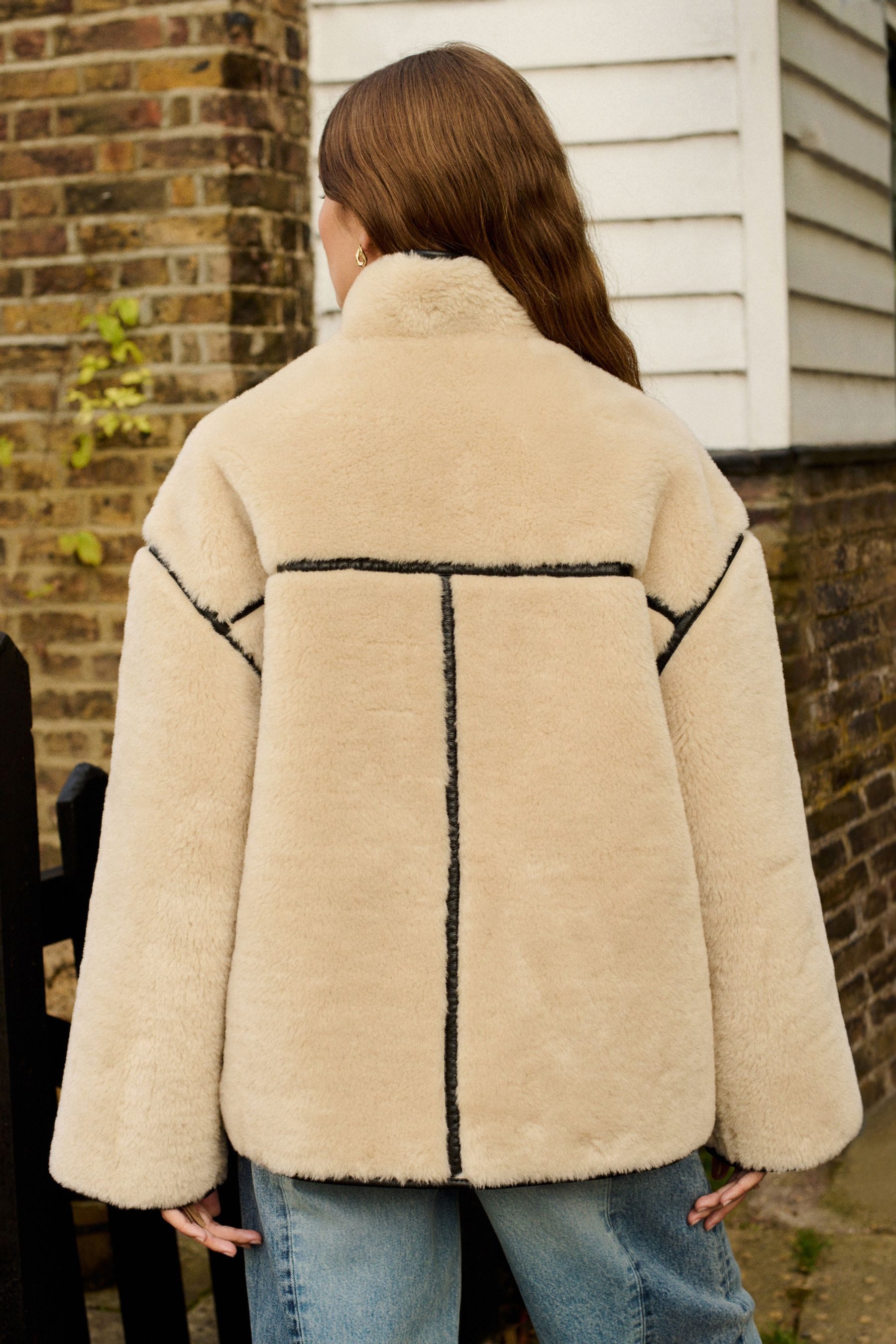 Next Fellimitatjacke Duffeljacke aus Teddyfell (1-St)