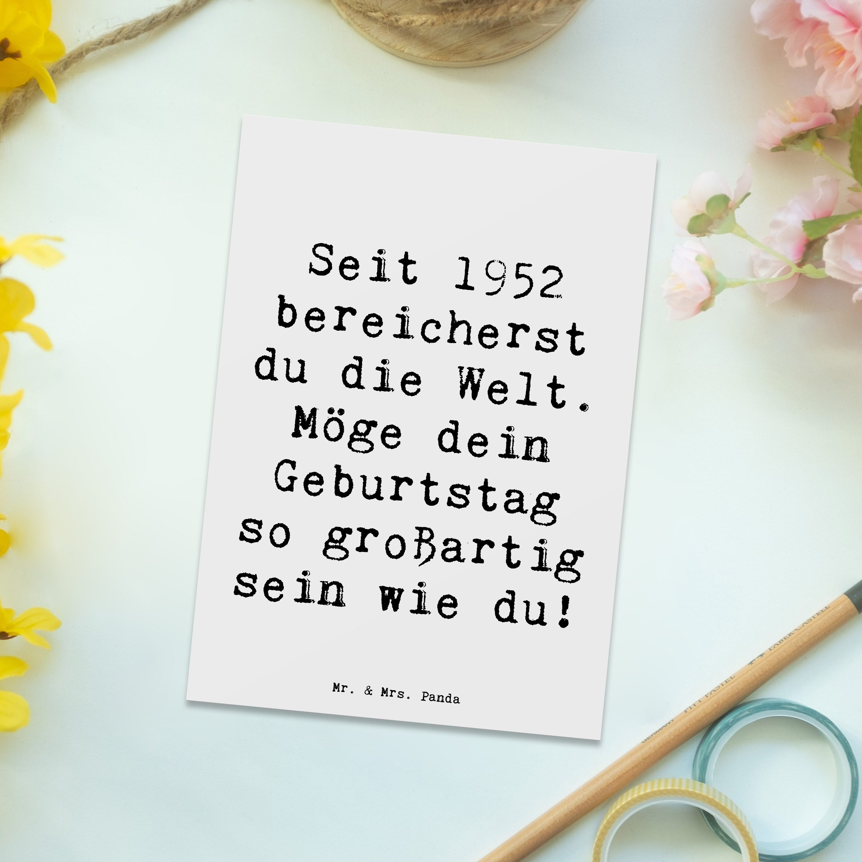 Thumbnail - Mr. & Mrs. Panda Postkarte Spruch 1952 Geburtstag - Weiß - Geschenk, großartiger Geburtstag, Hap
