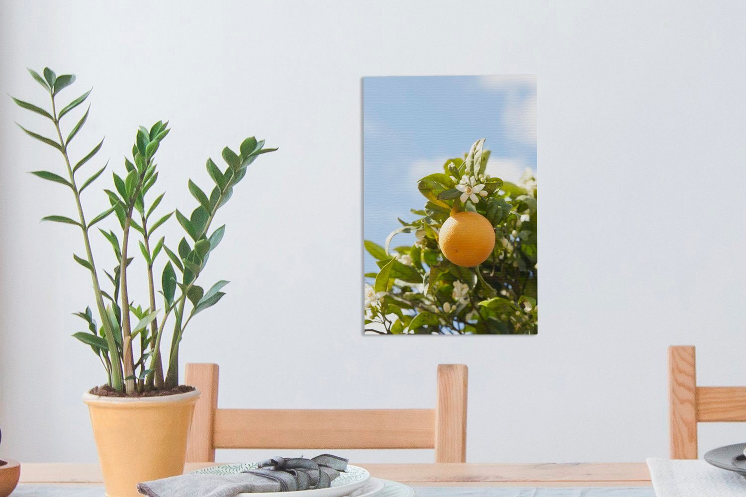 OneMillionCanvasses® Leinwandbild Orange - Baum fertig Gemälde, inkl. Frucht, - cm Leinwandbild (1 bespannt 20x30 Zackenaufhänger, St)