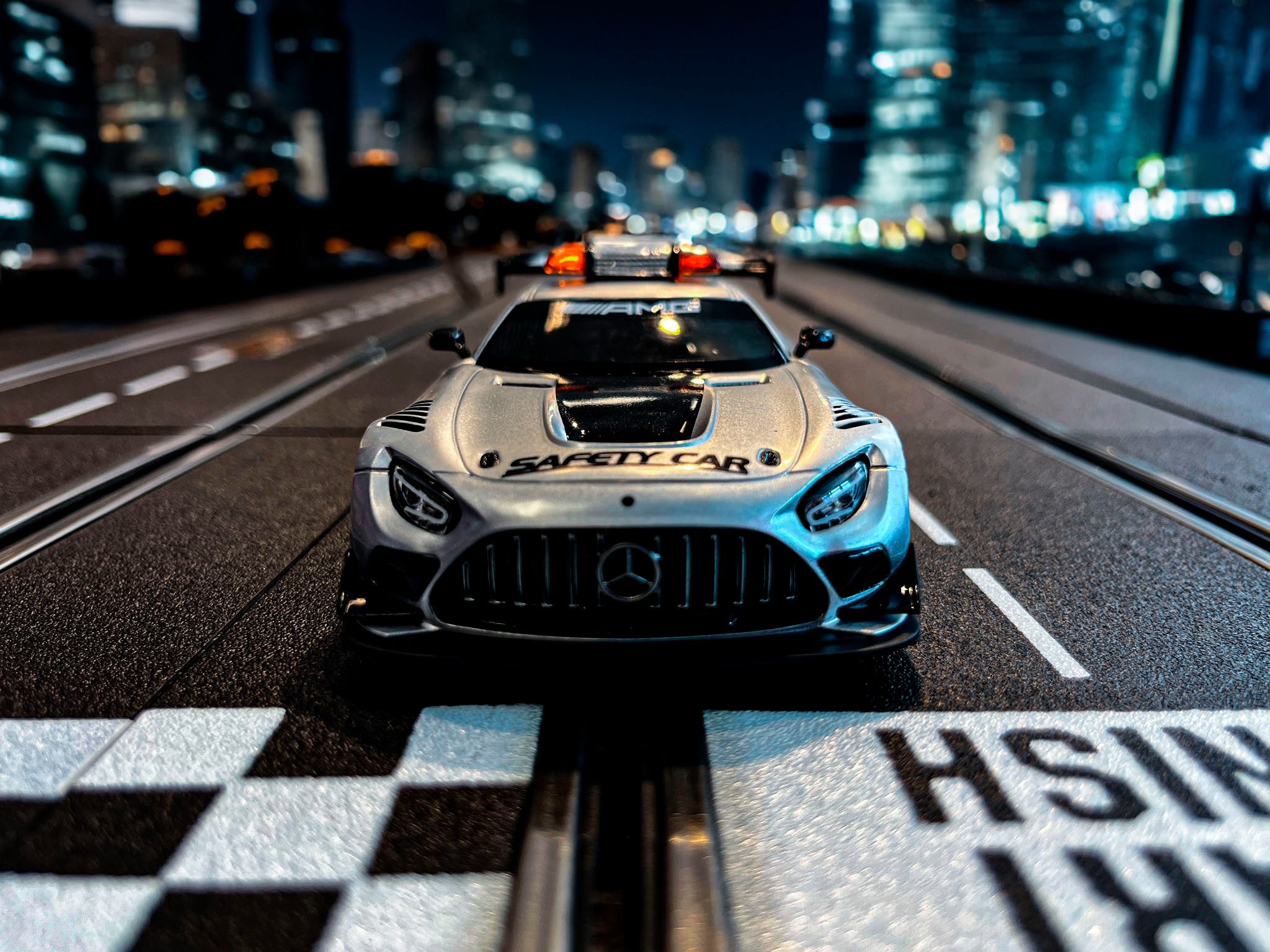 Carrera® Rennbahn-Auto Mercedes-AMG GT3 Evo "´Safety Car", mit Lichteffekt