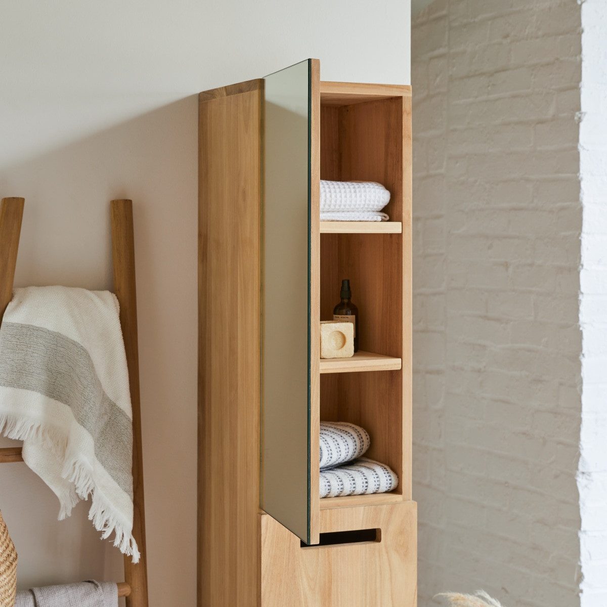 Tikamoon Hochschrank Schrank Teakholz Spiegel 130 Line