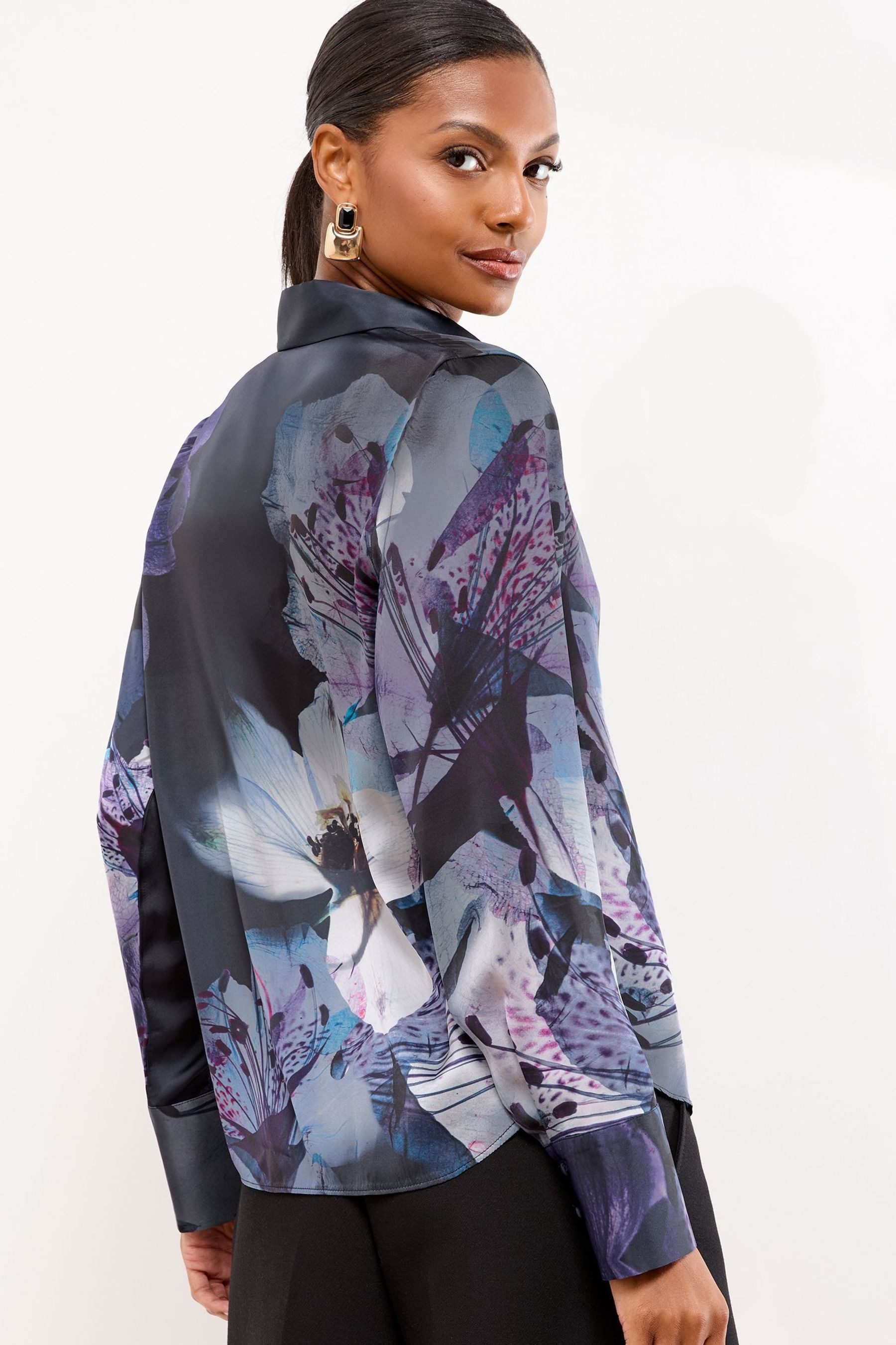 LIPSY Hemdbluse Lipsy Bedruckte Satinbluse, Regular (1-tlg) günstig online kaufen