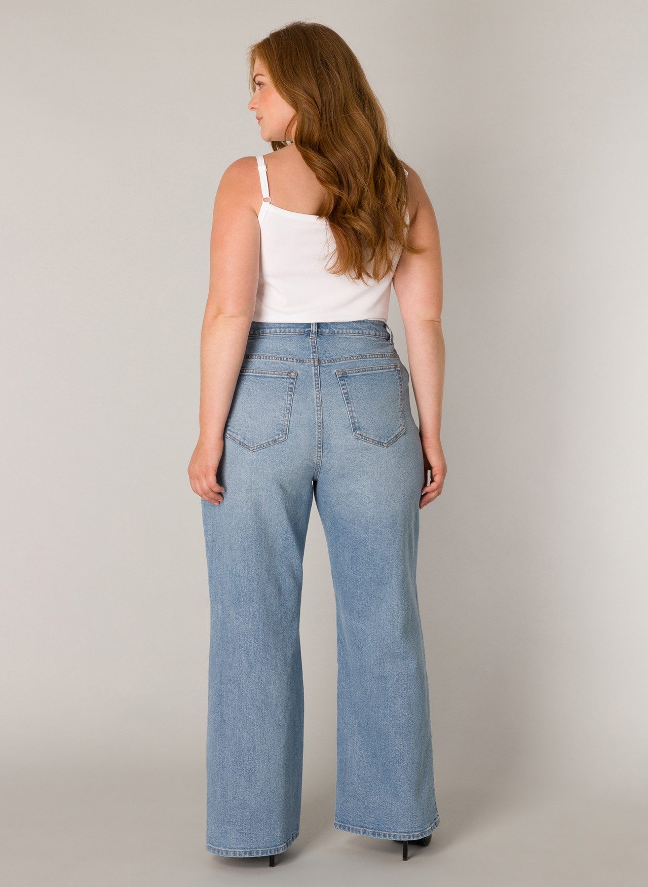 Base Level Curvy Weite Jeans in großen Größen