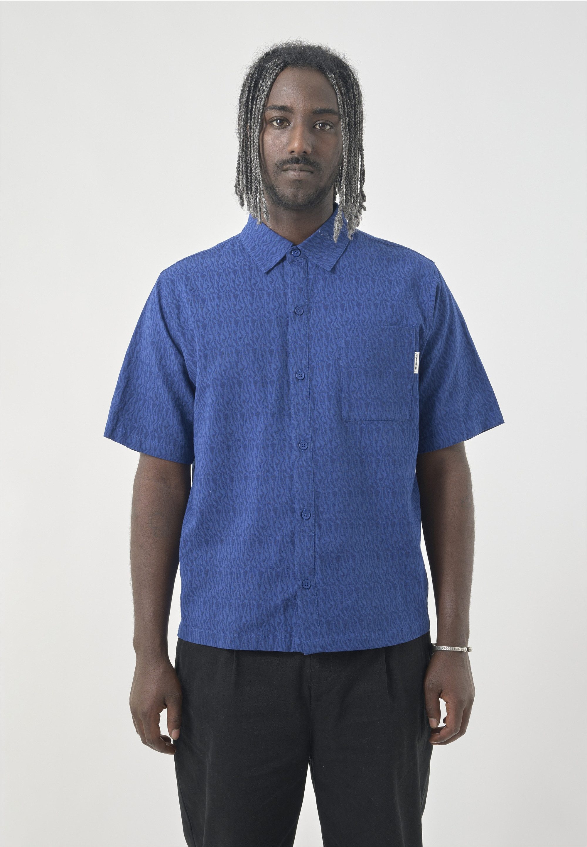 Cleptomanicx Kurzarmhemd Shirt S/S Facemelter mit lockerem Schnitt