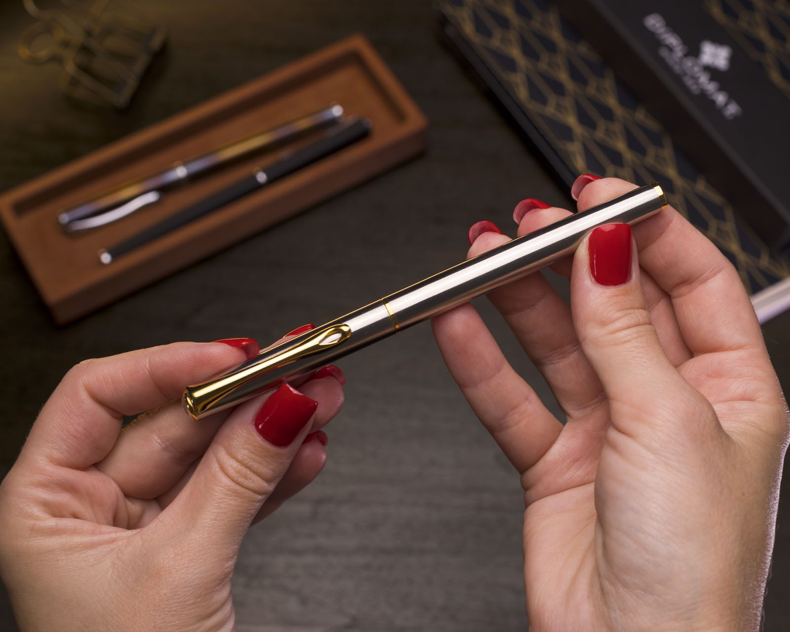 DIPLOMAT Füllhalter Füllhalter Traveller Edelstahl vergoldet, Stärke M