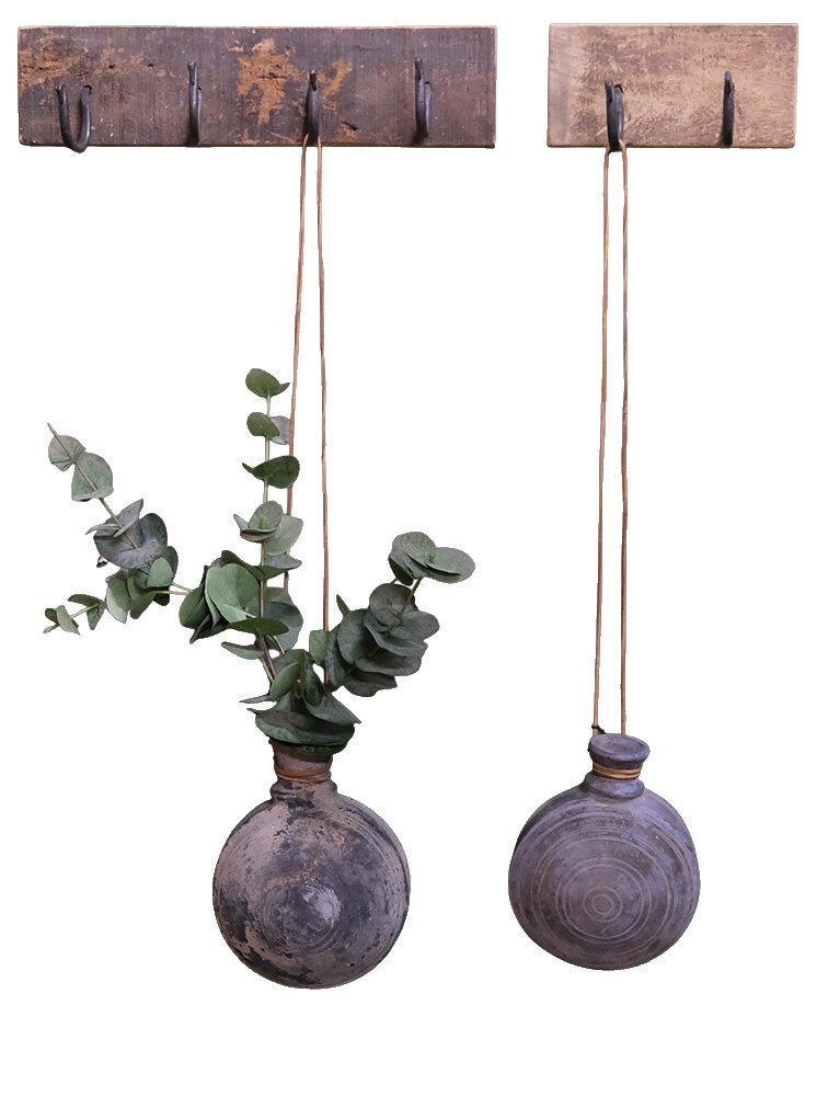 Vintagehaus Dekovase Vintage Deko Tonflasche mit Lederband