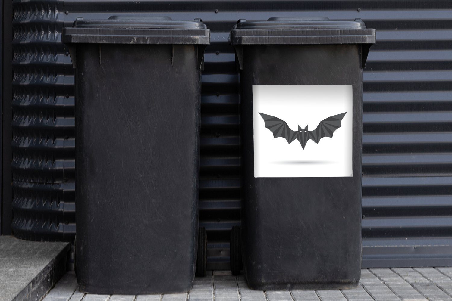 Sticker, MuchoWow Mülleimer-aufkleber, Abfalbehälter grünen Wandsticker einer Illustration Fledermaus Container, Mülltonne, (1 St),