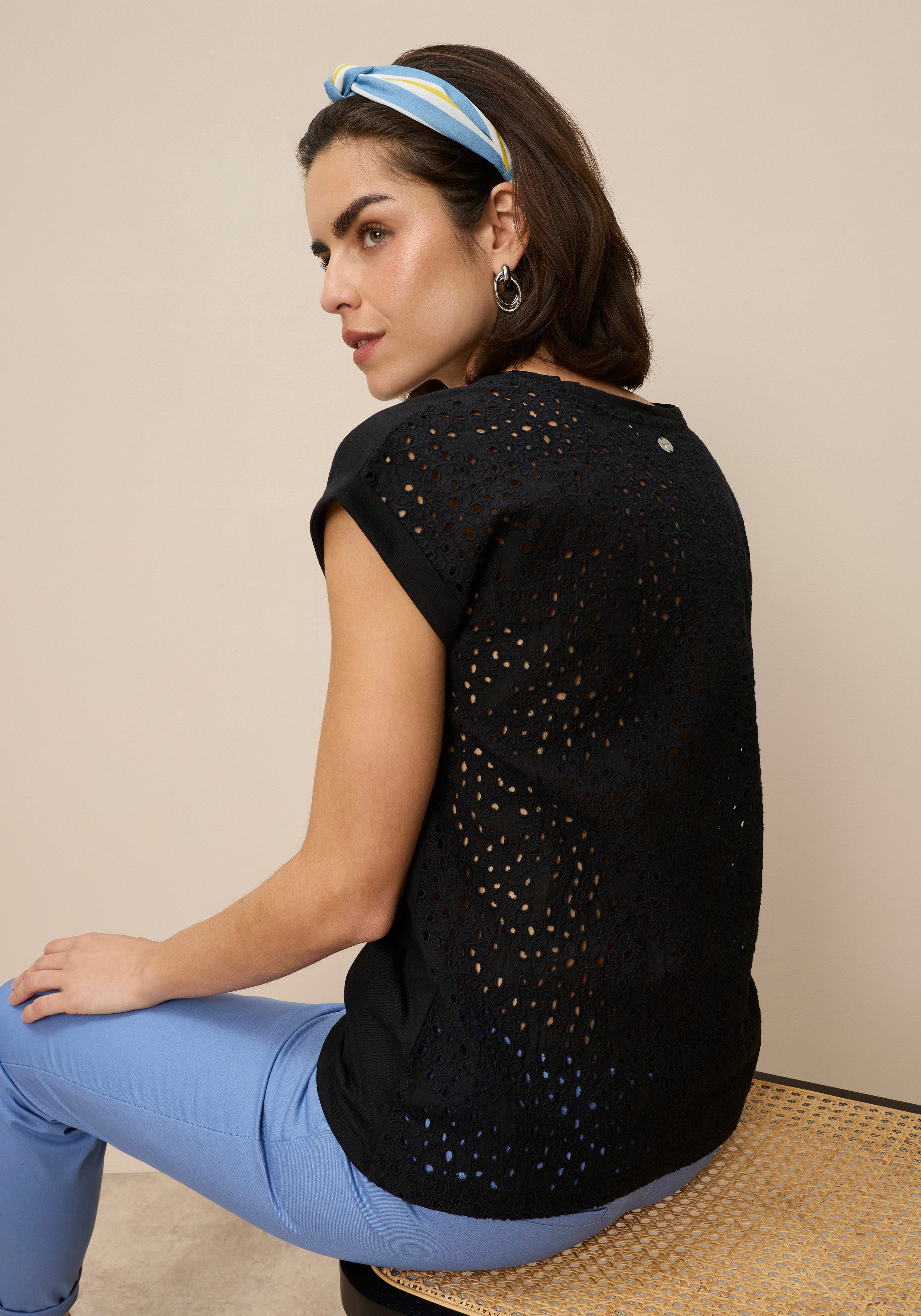 Tamaris Spitzenshirt mit femininer Lochstickerei, femininer Stil