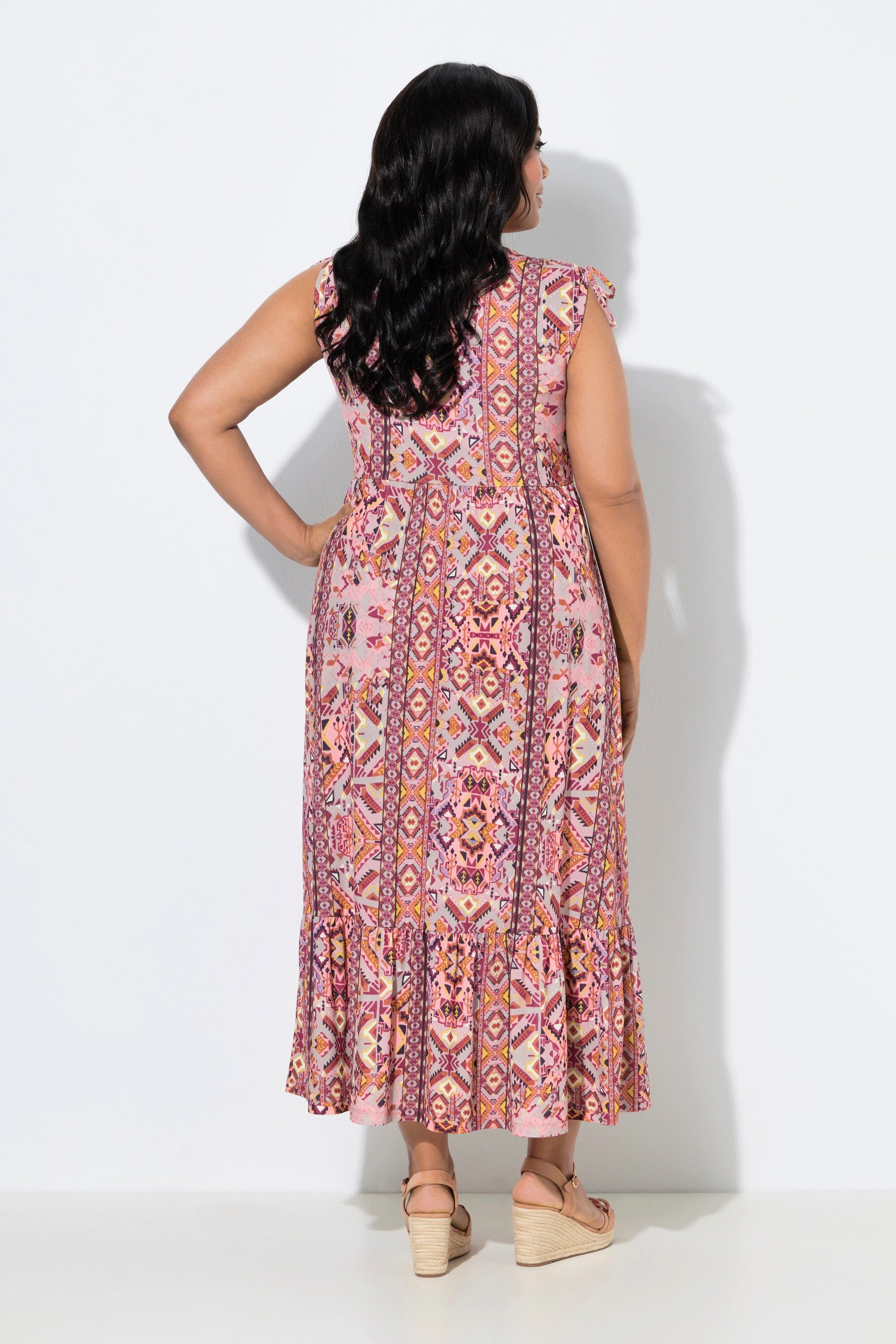 Ulla Popken Jerseykleid Maxikleid grafischer Druck V-Ausschnitt ärmellos