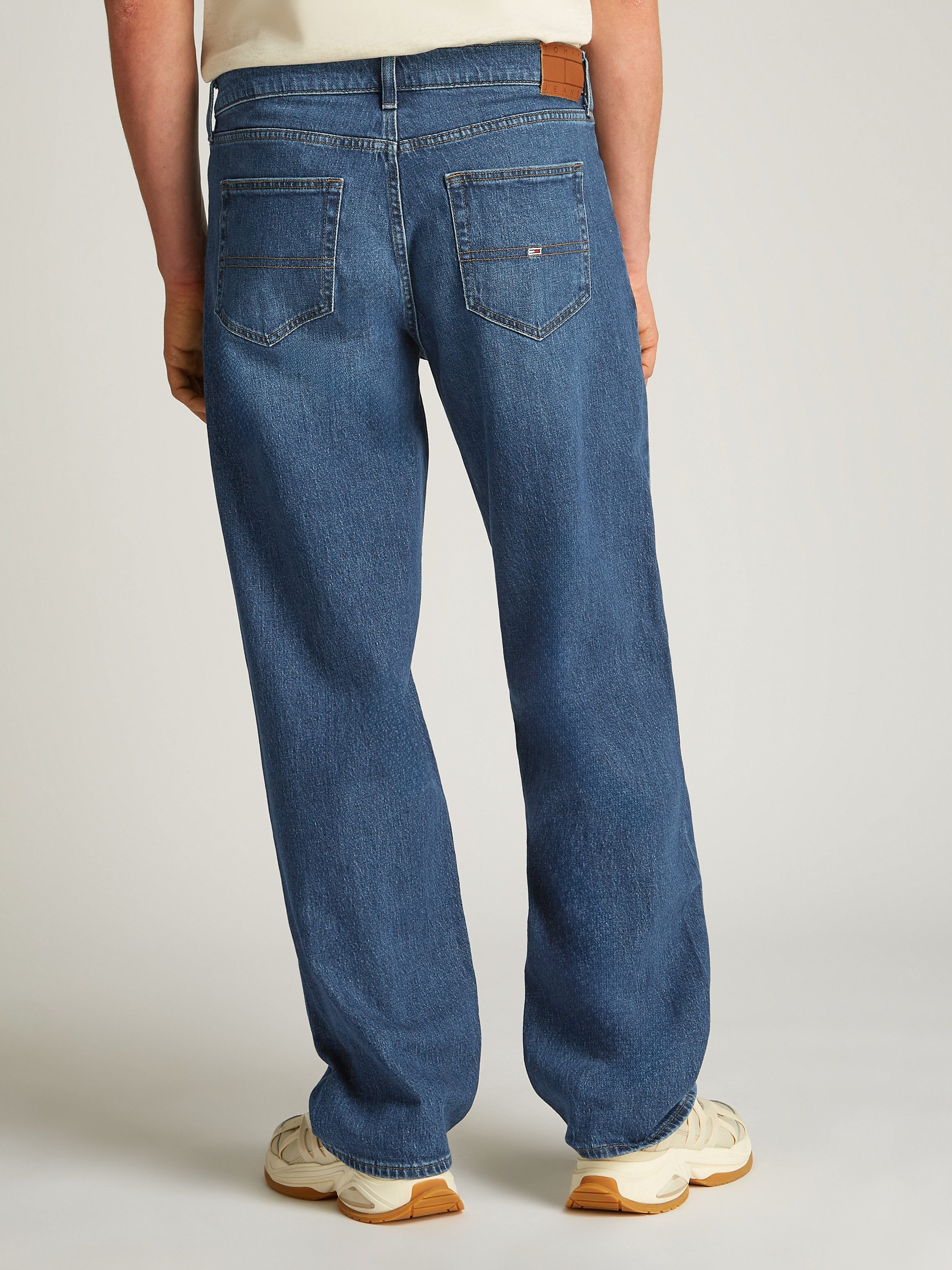 Tommy Jeans Loose-fit-Jeans Jamie Loose Straight in blauer Waschung günstig online kaufen