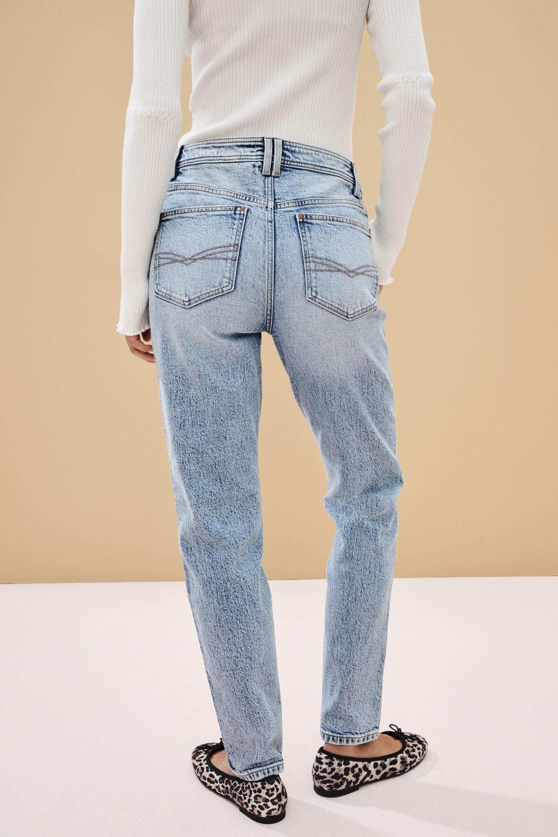 Next Mom-Jeans Mom Jeans mit Komfort-Stretch, Kurzgröße (1-tlg)