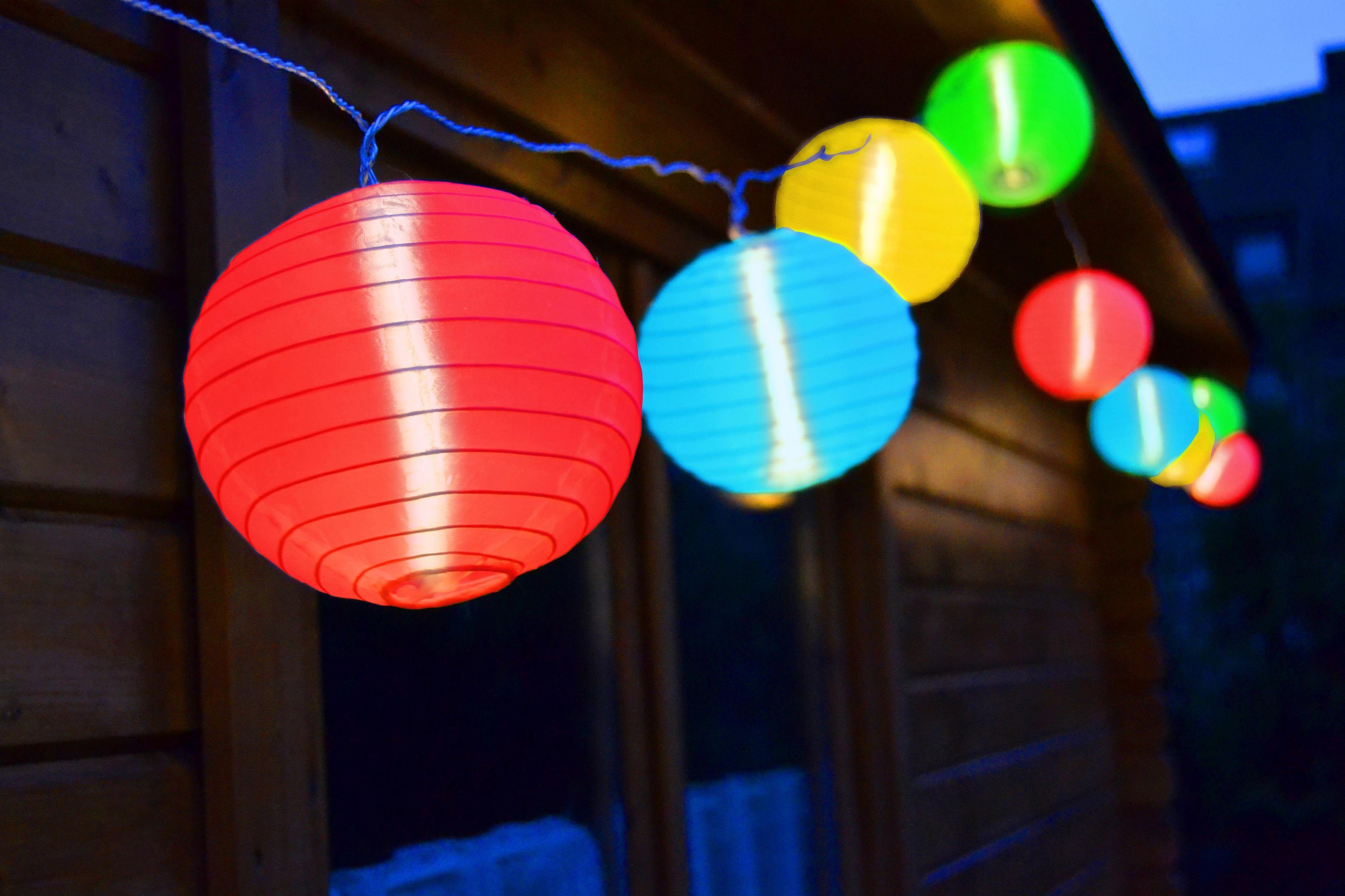 LED-Lichterkette, 15-flammig, für IN- und OUTDOOR LED-Lichterkette, 15-flammig, für IN- und OUTDOOR