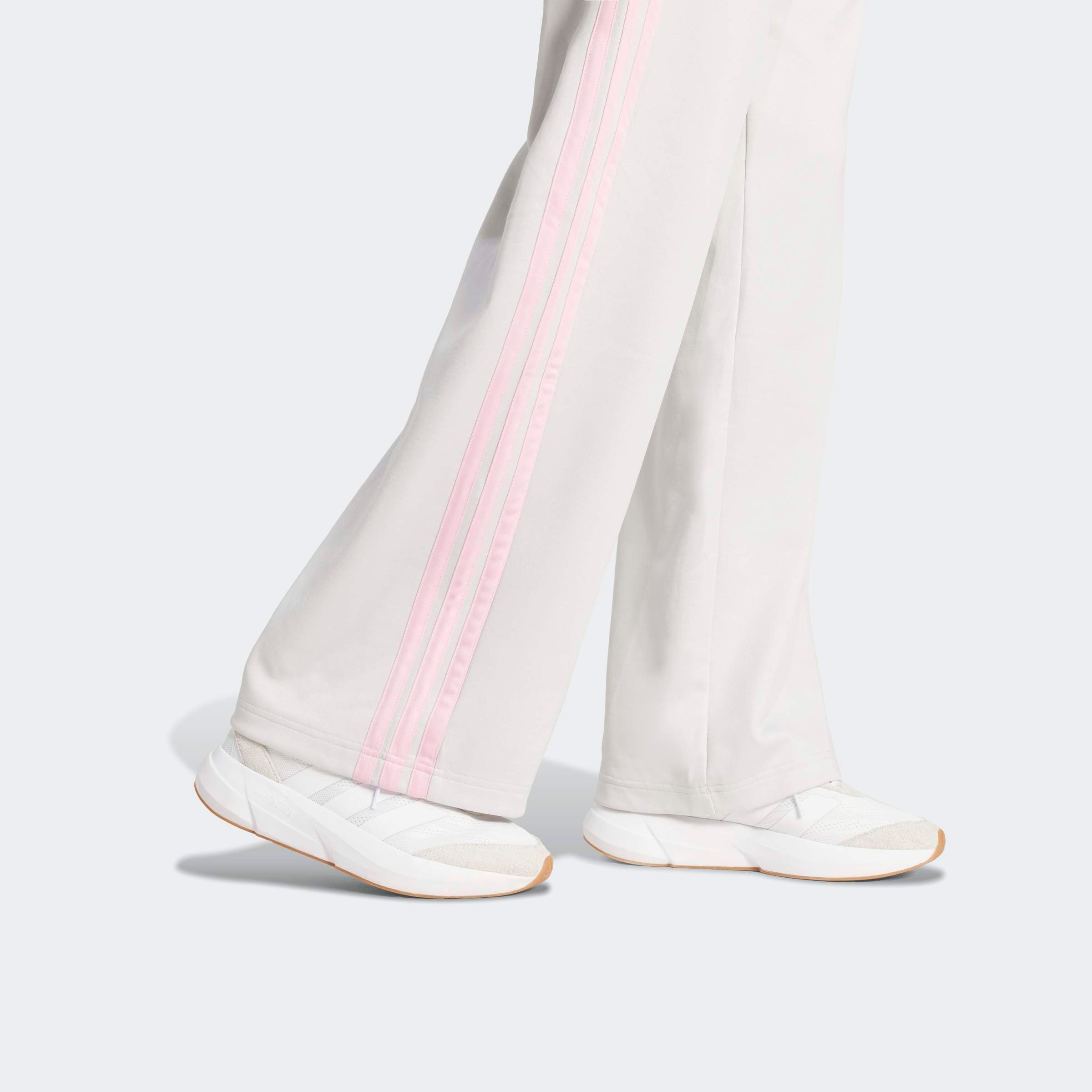 adidas Sportswear Trainingsanzug W TEAMSPORT TS (2-tlg), Jacke schmal geschnitten; Hose regulär geschnitten, hoher Bund