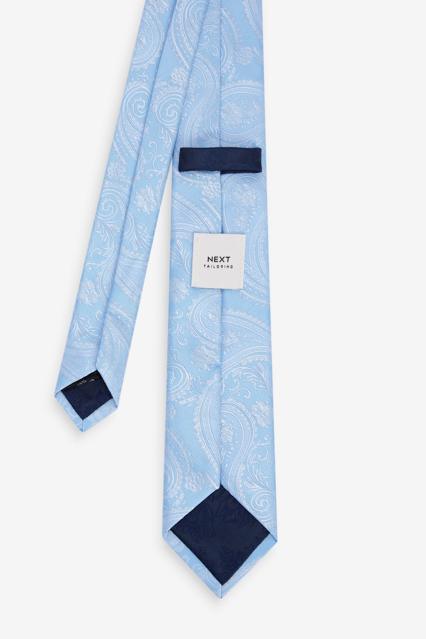 Next Krawatte Gemusterte Krawatte mit Krawattenklammer, (2-St) Light Slim Paisley Blue