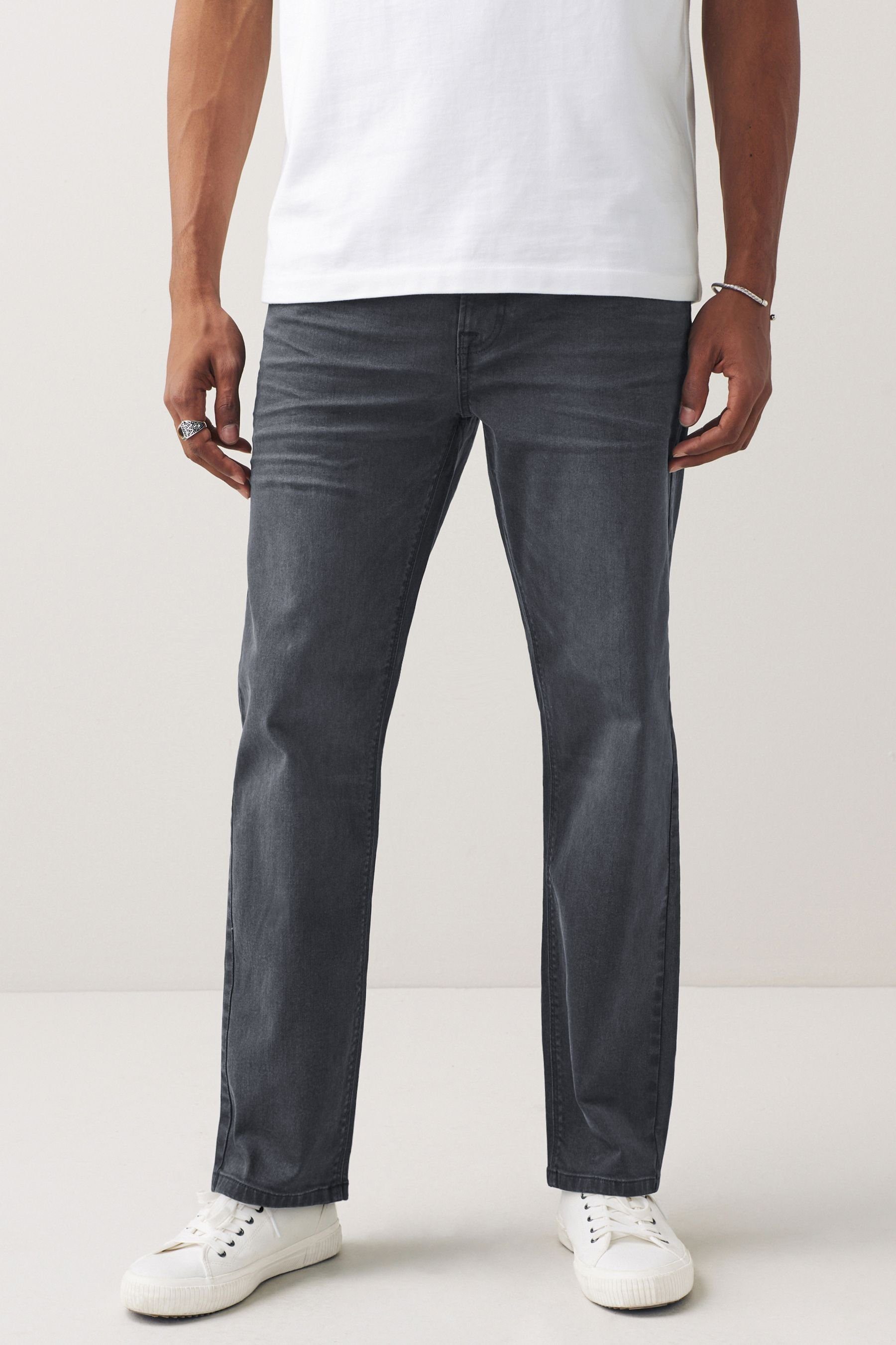 Next Straight-Jeans Straight-Fit Stretch-Jeans mit Gürtel (1-tlg)