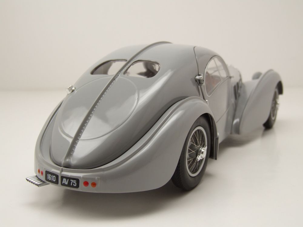 Solido Modellauto Bugatti Type 57 SC Atlantic 1937 grau Modellauto 1:18 Solido, Maßstab 1:18