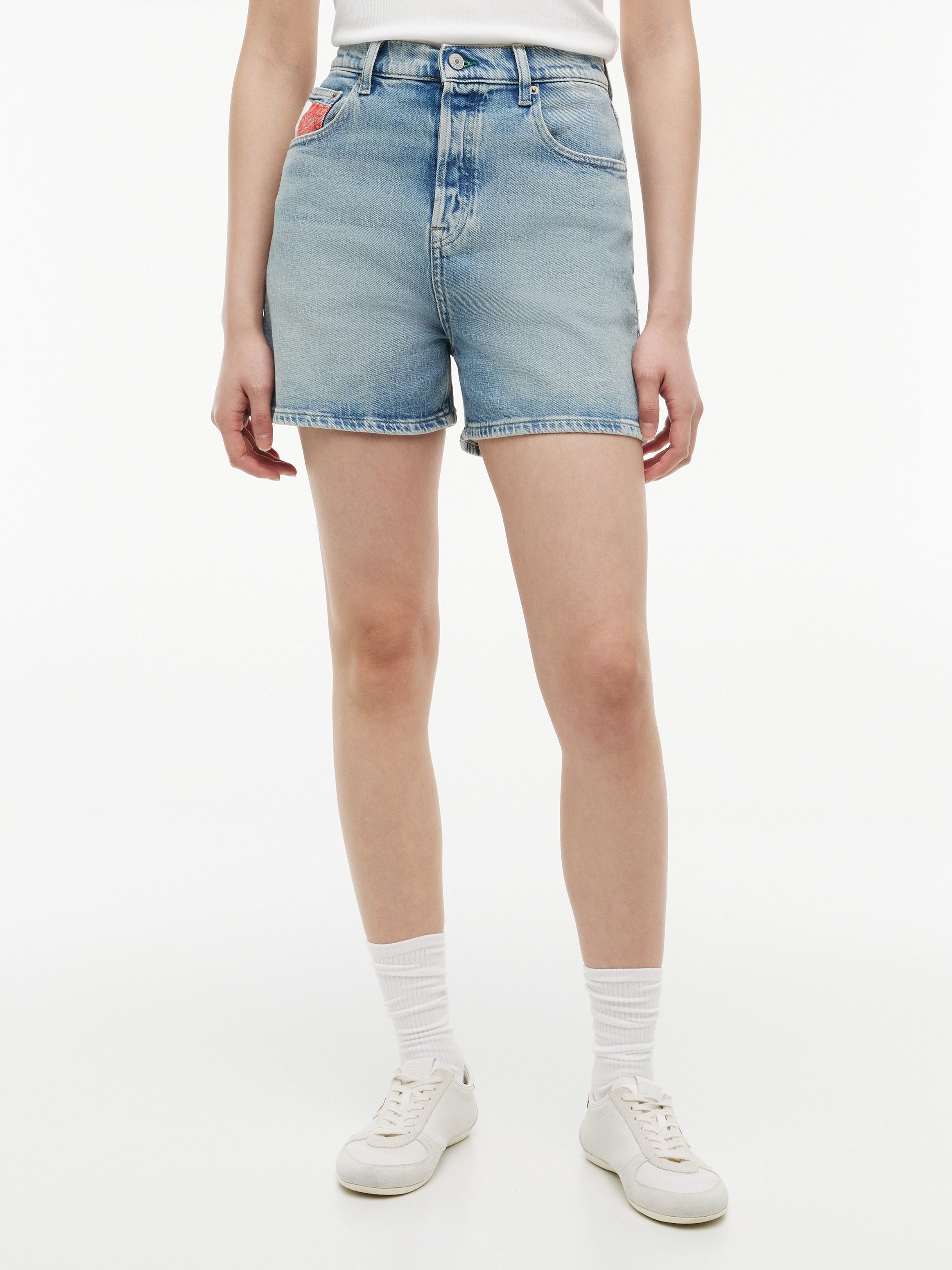 Tommy Jeans Jeansshorts MOM SHORT RWB CBF CJ6115 Baumwollmischung, Mom Fit, high rise