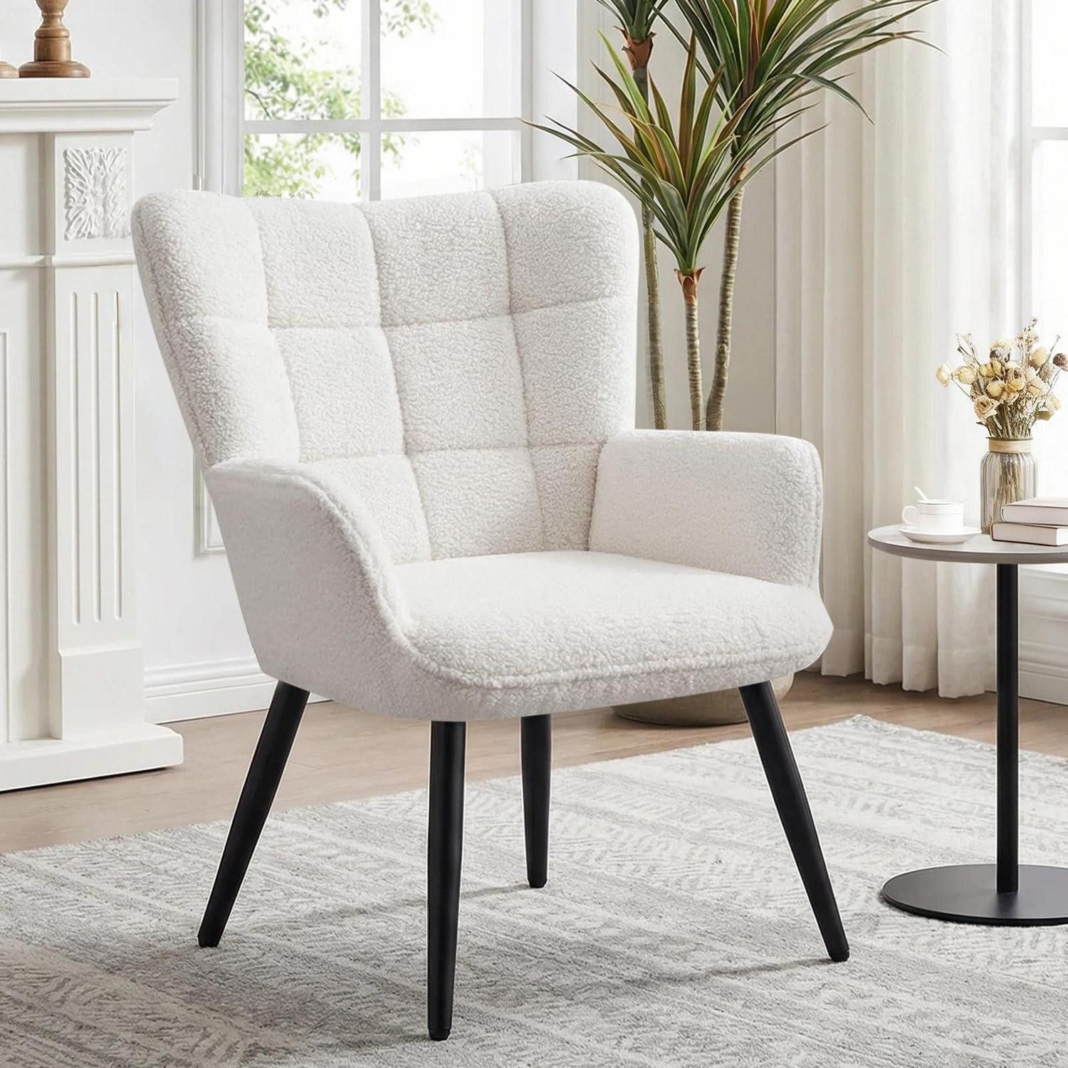 LuxusKollektion Ohrensessel Ohrensessel Polstersessel Loungesessel Boucé Wohnzimmer Weiß 1 Stück