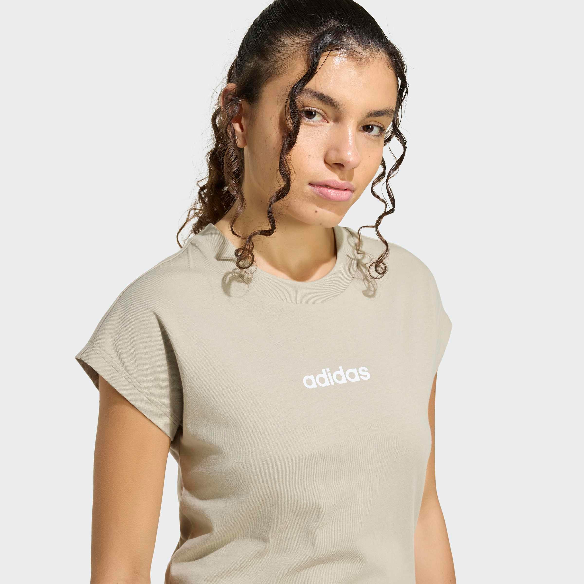 adidas Sportswear T-Shirt ESSENTIALS LINEAR COTTON sportlicher Stil, Kurzarm, ohne Verschluss, aus Baumwolle – Bild 4 von 5
