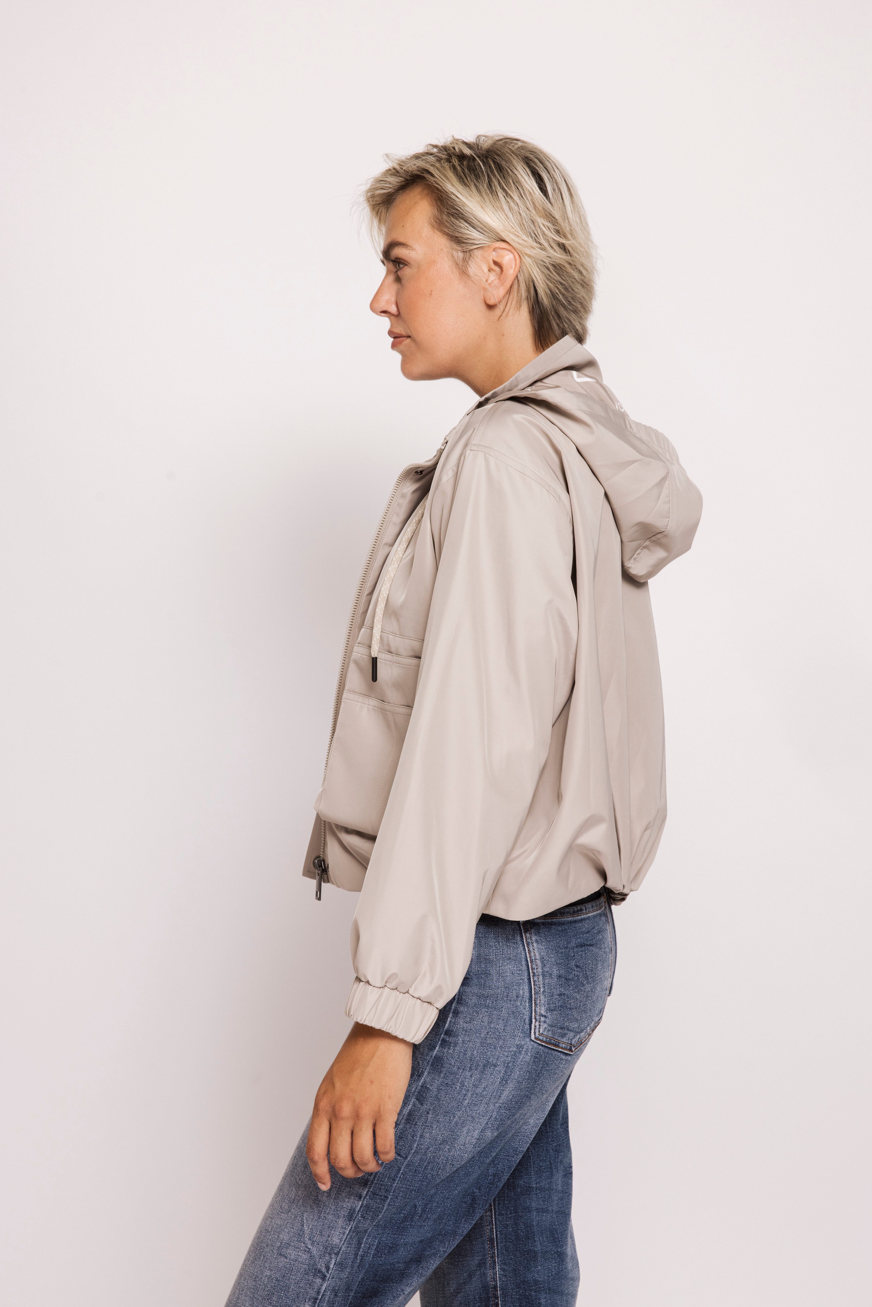 Zhrill Kurzjacke ZHBIRA Kurzjacke mit Kapuze und Reißverschluss günstig online kaufen
