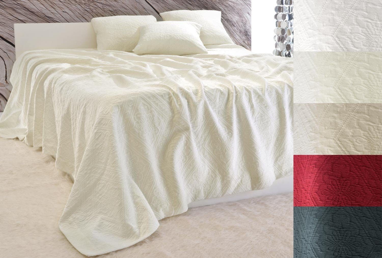 Wohnen und Accessoires GmbH & Co. KG Bettüberwurf Tagesdecke "Faro" Blumenreliefs. € 115,90