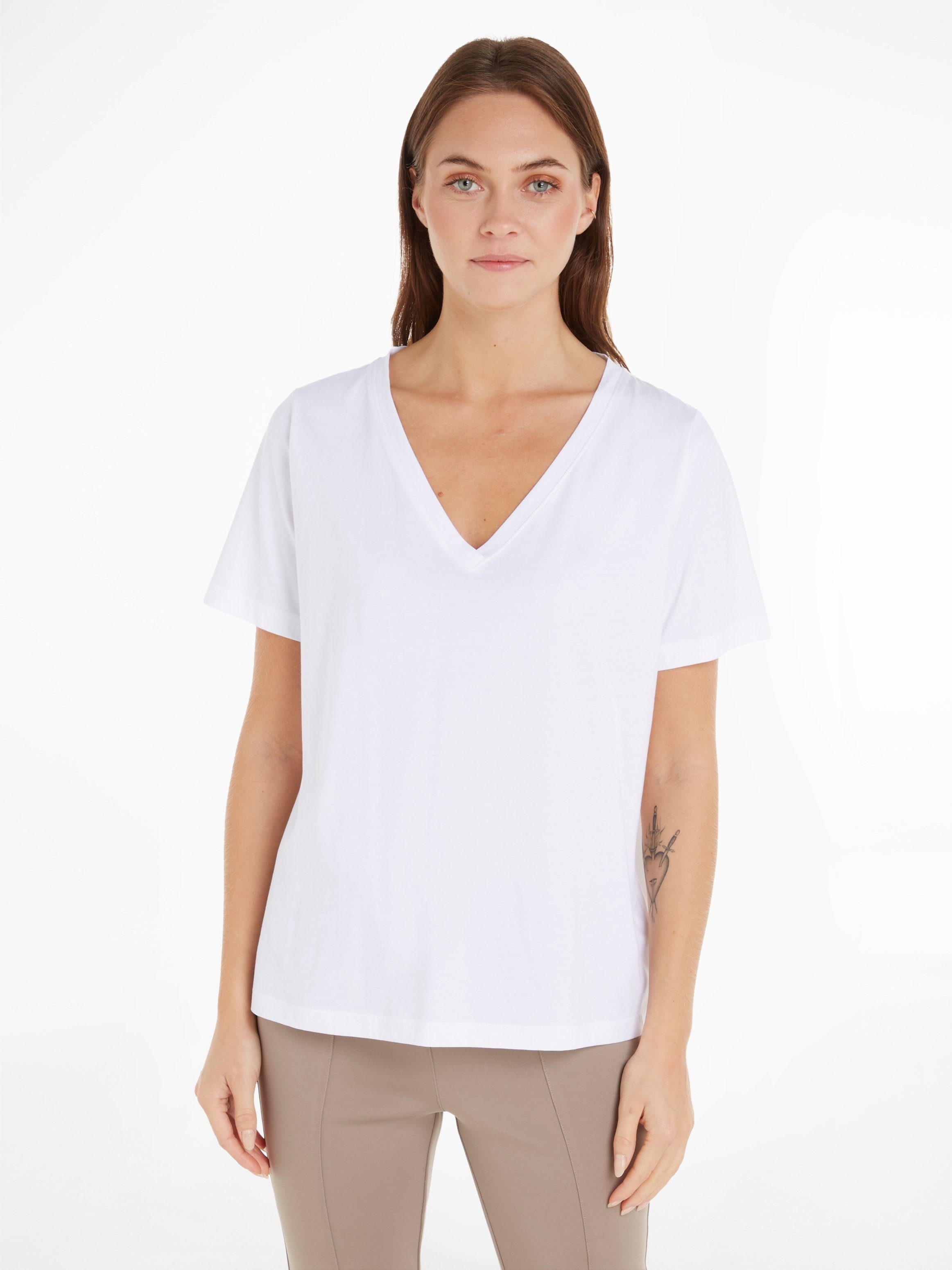 Calvin Klein T-Shirt mit V-Ausschnitt weiß | V-Shirts