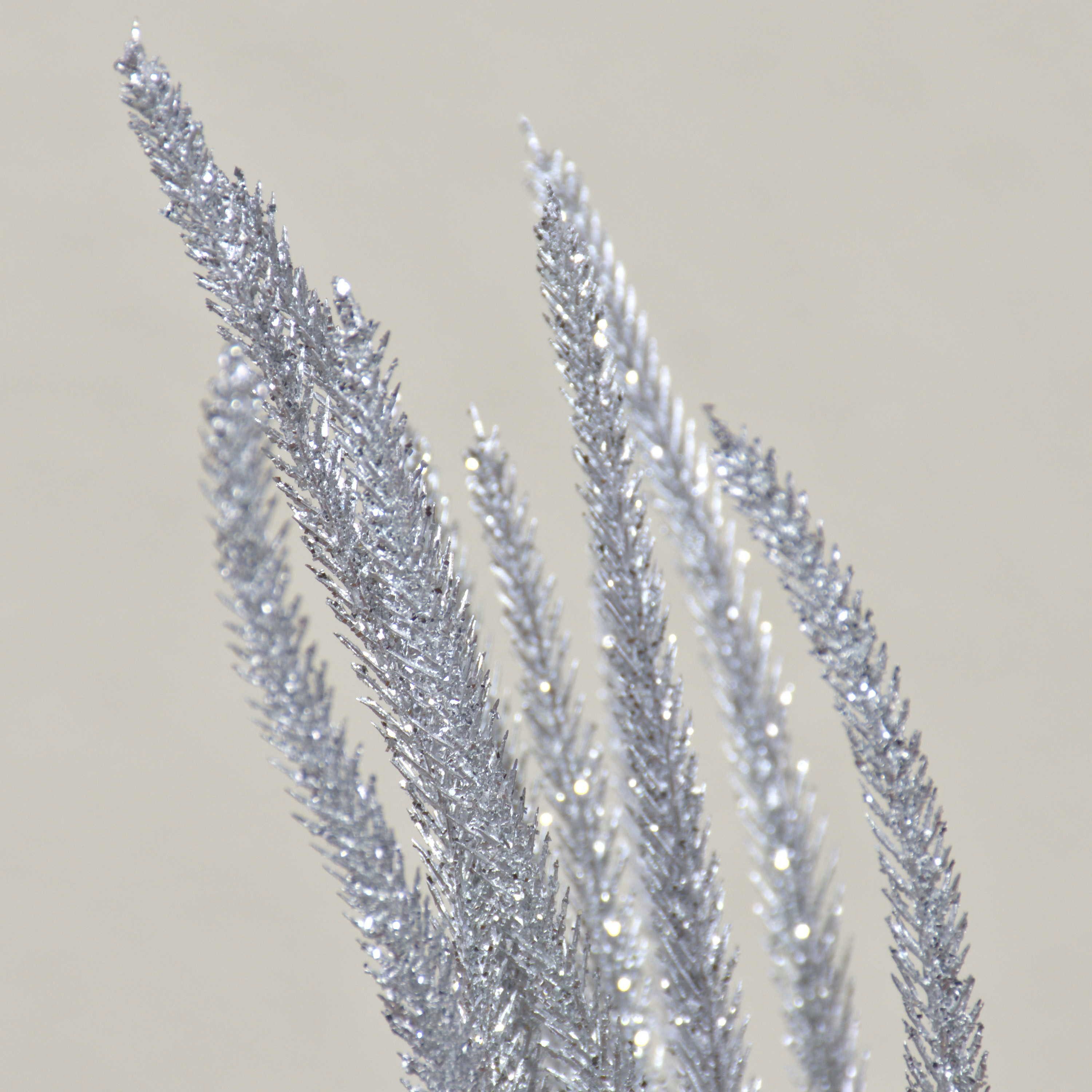 Kunstzweig Kunst Zedernzweig Theobald, Glitzer, Silber, 60cm Zeder, artplants, Höhe 60.0 cm