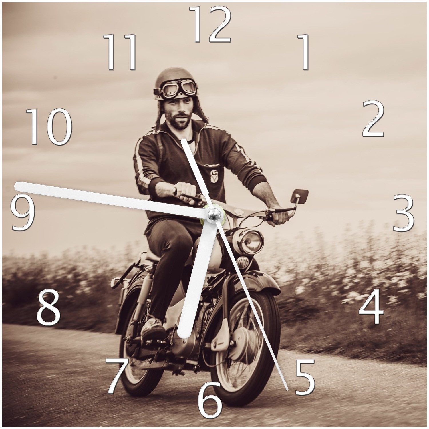 Wallario Wanduhr Simson Fahrer in der DDR in Sepiafarben (Glasuhr)