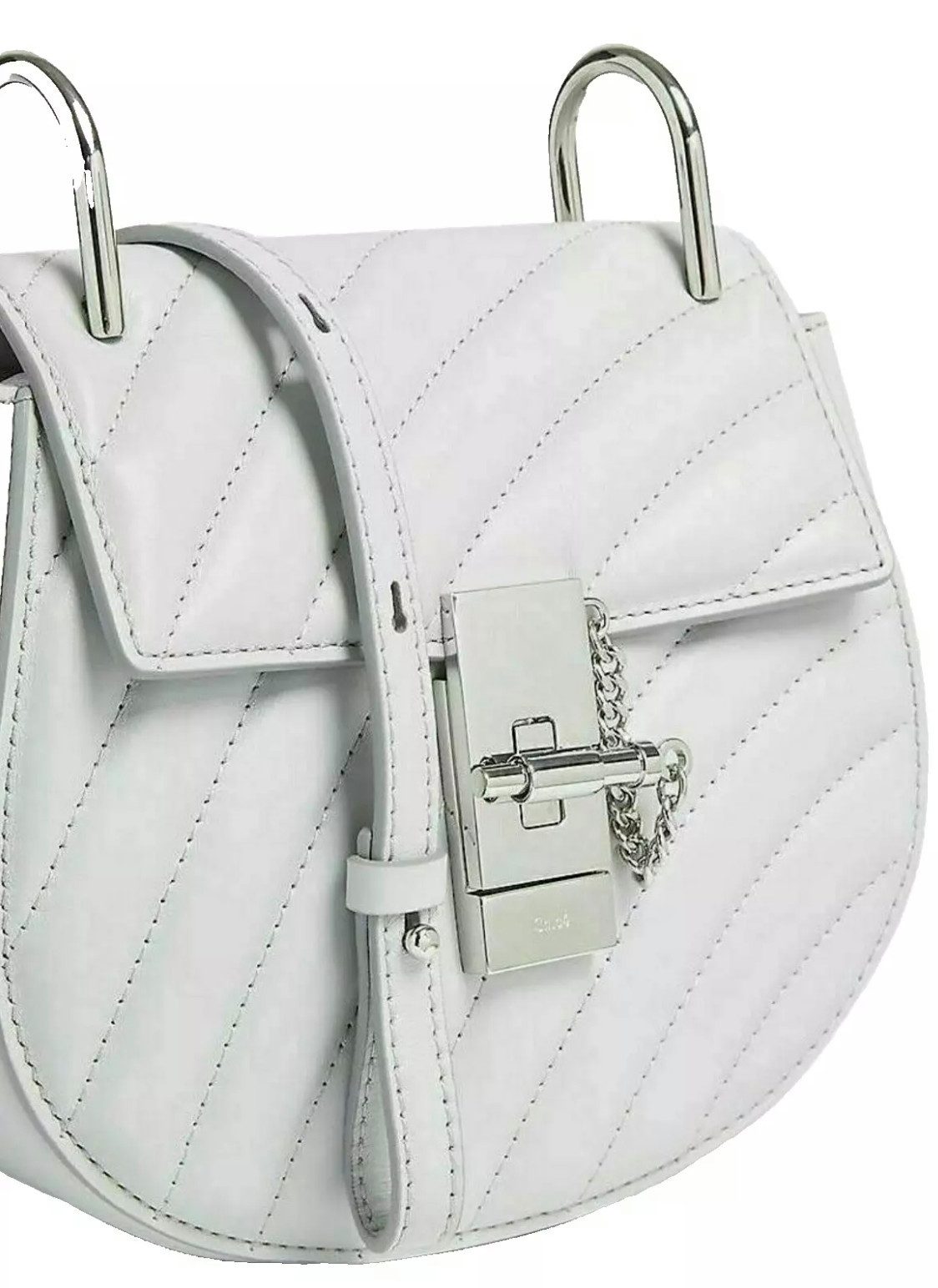 Chloé Schultertasche Drew Bijou Crossbody Tasche Kalbsleder in Airy Grey, Abnehmbarer Schulterriemen für vielseitige Tragemöglichkeiten