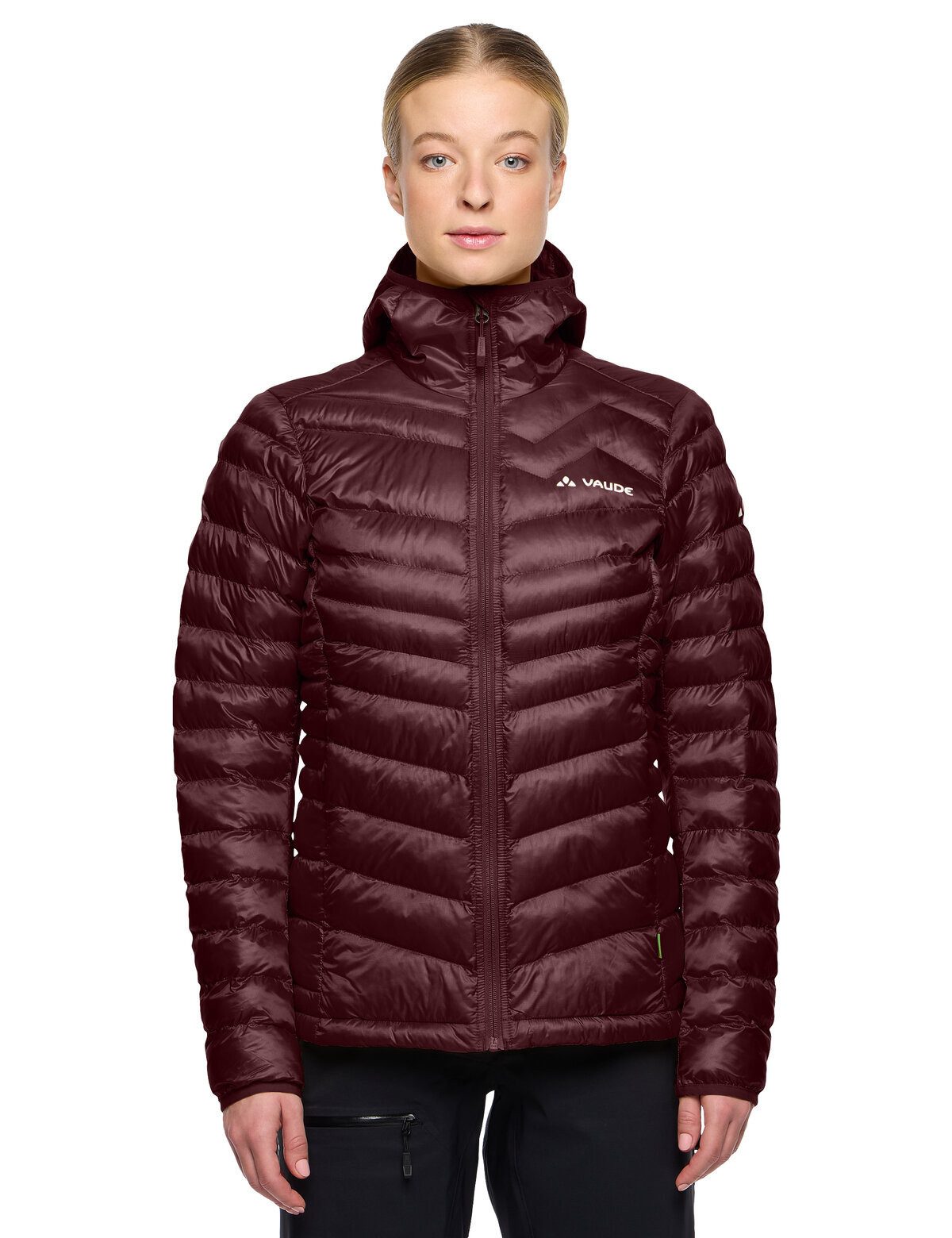 VAUDE Outdoorjacke Women's Batura Hooded Insulation Jacket (1-St) leichte Damen Isolationsjacke mit Kapuze für den Bergsport