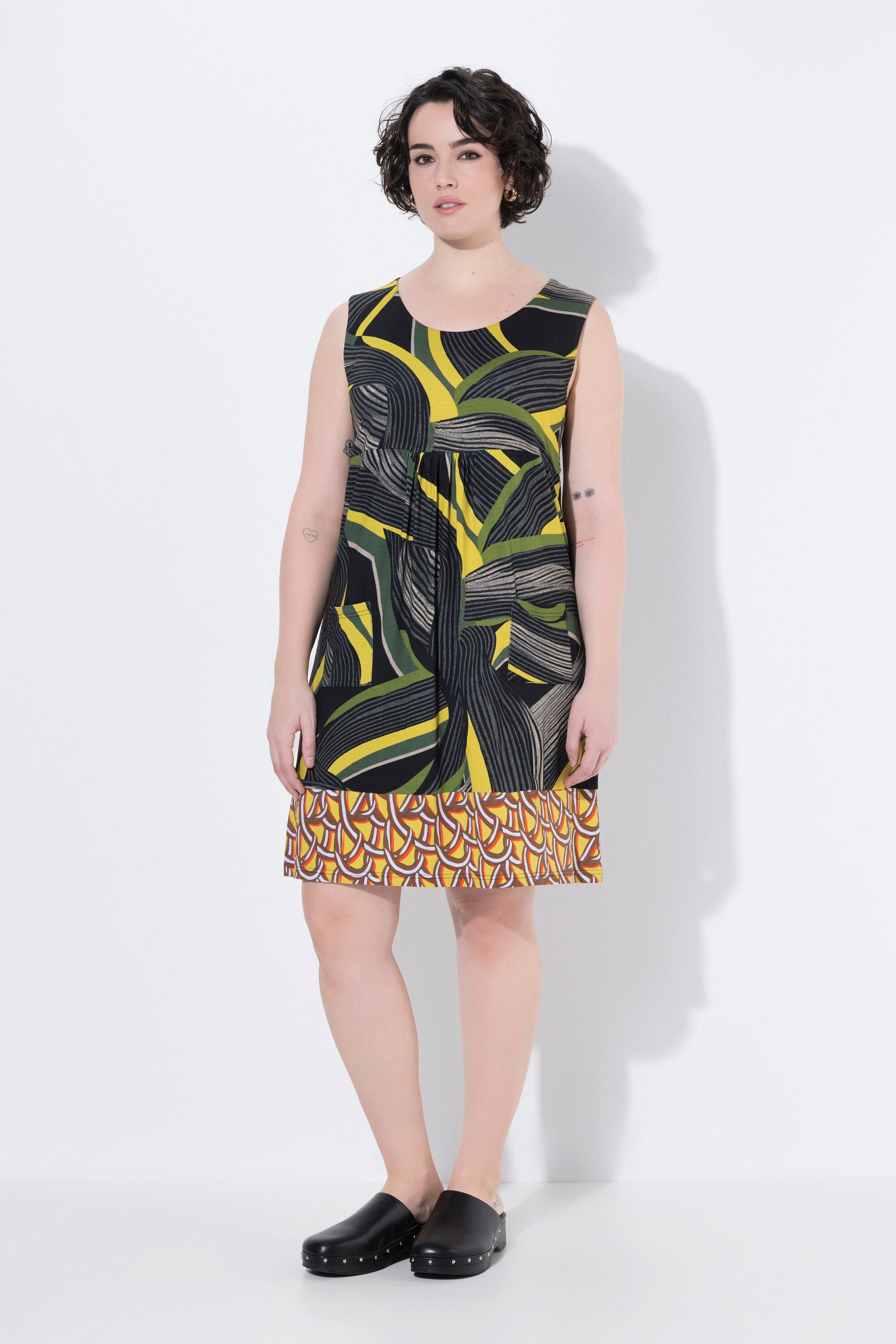 Ulla Popken Minikleid Jerseykleid A-Linie Rundhals ärmellos Taschen