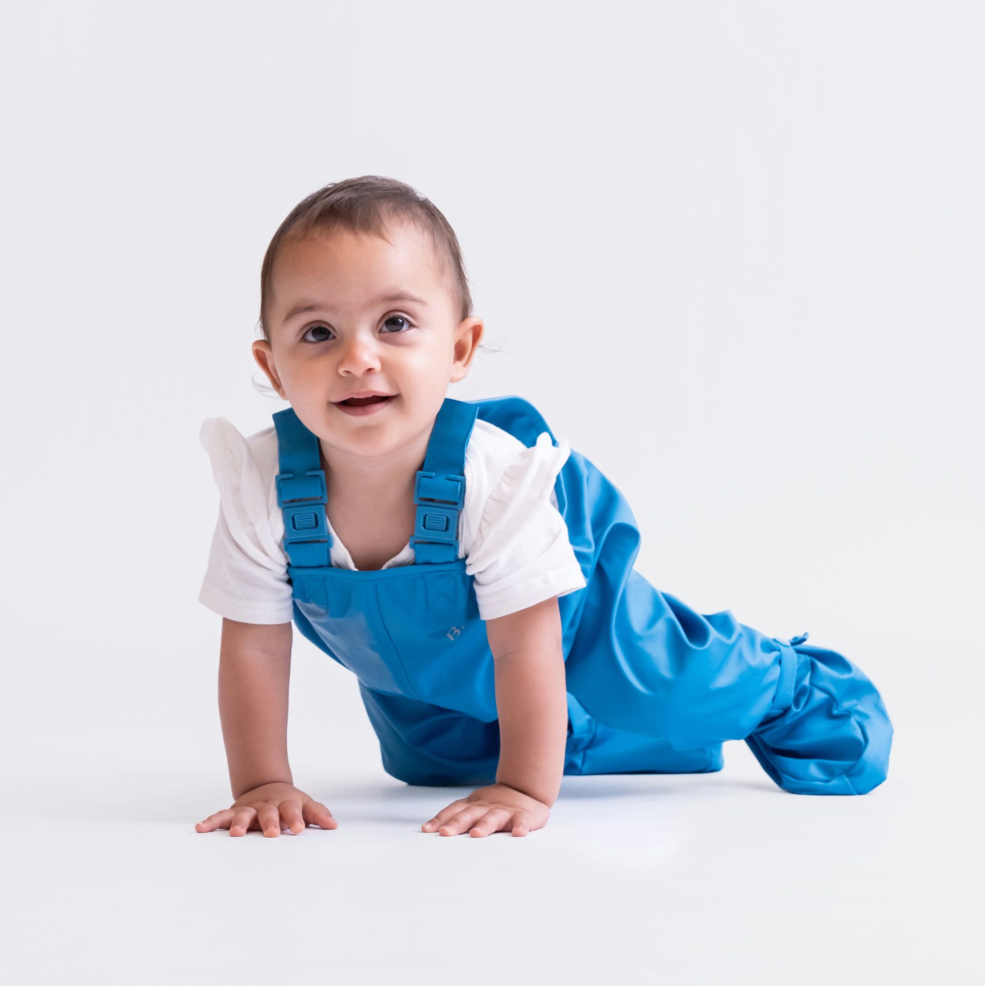 BMS Regen- und Matschlatzhose BMS BabyBuddy - wasserdichte Krabbelhose mit integrierten Füsslingen integrierte Füssling