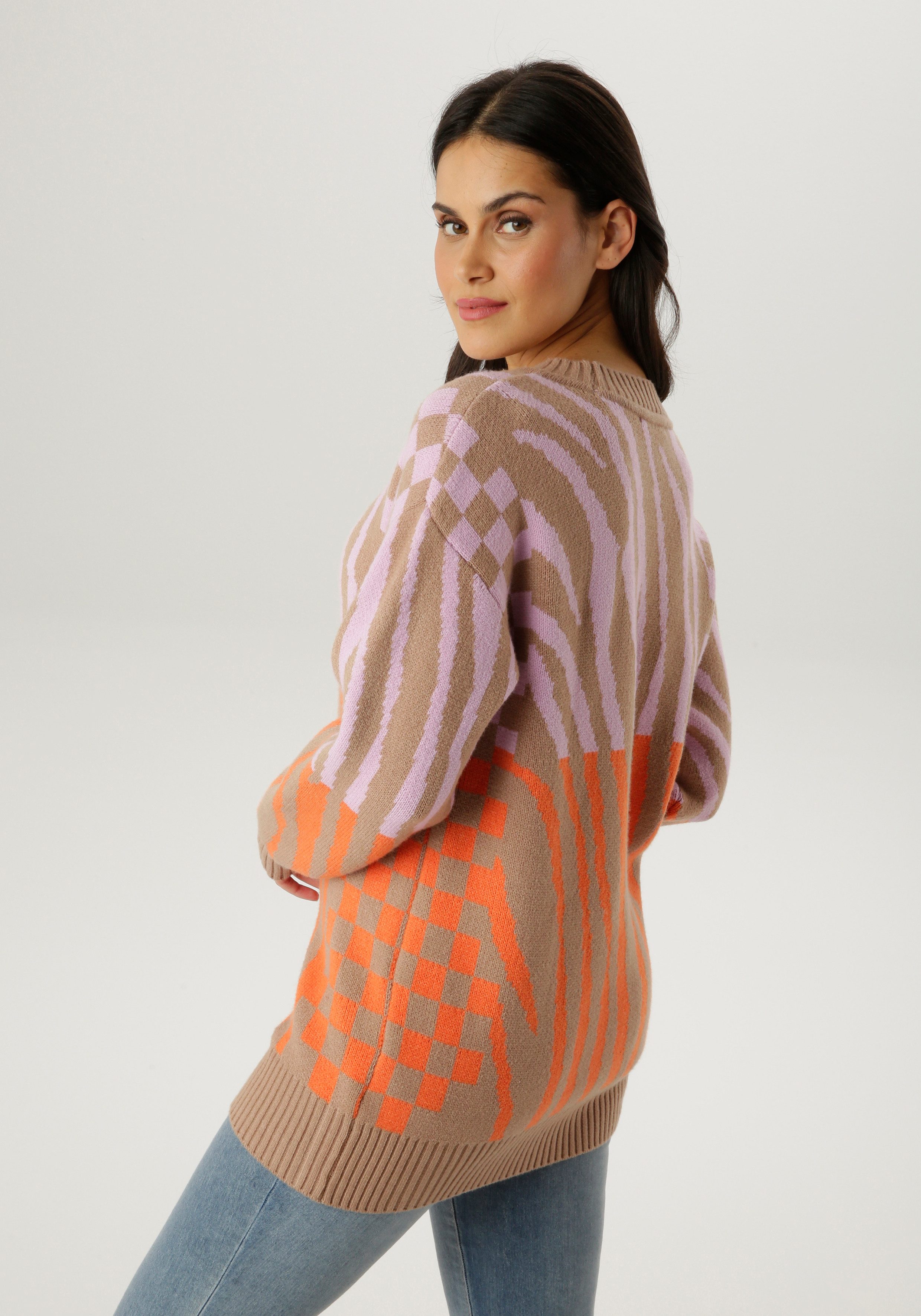 Aniston SELECTED Strickpullover mit fantasievoller Animal-Musterung