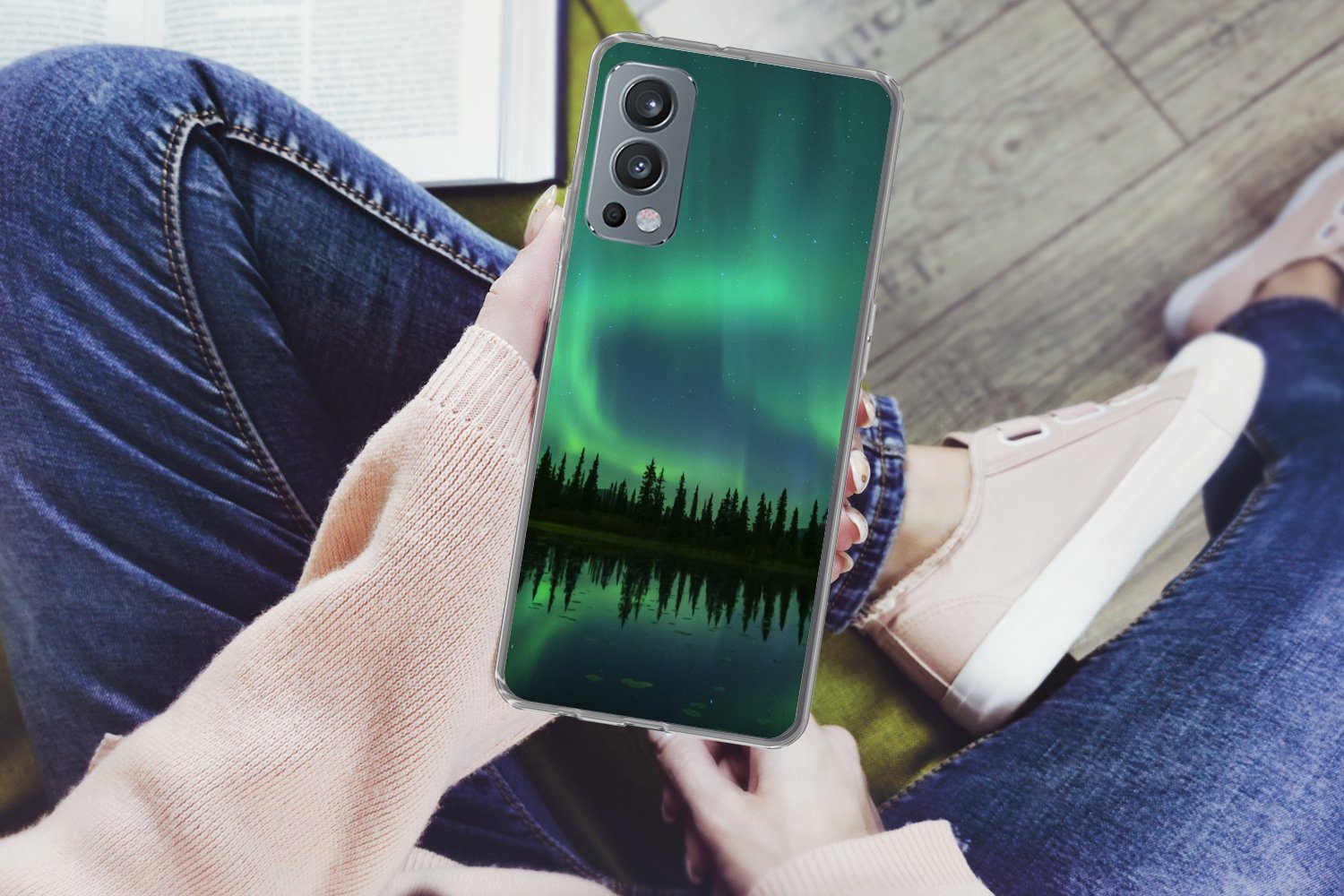 MuchoWow Handyhülle für OnePlus Nord 2 5G Nordlicht - Bäume - Wasser - Alaska, Phone Case, Silikon, Schutzhülle Dünn