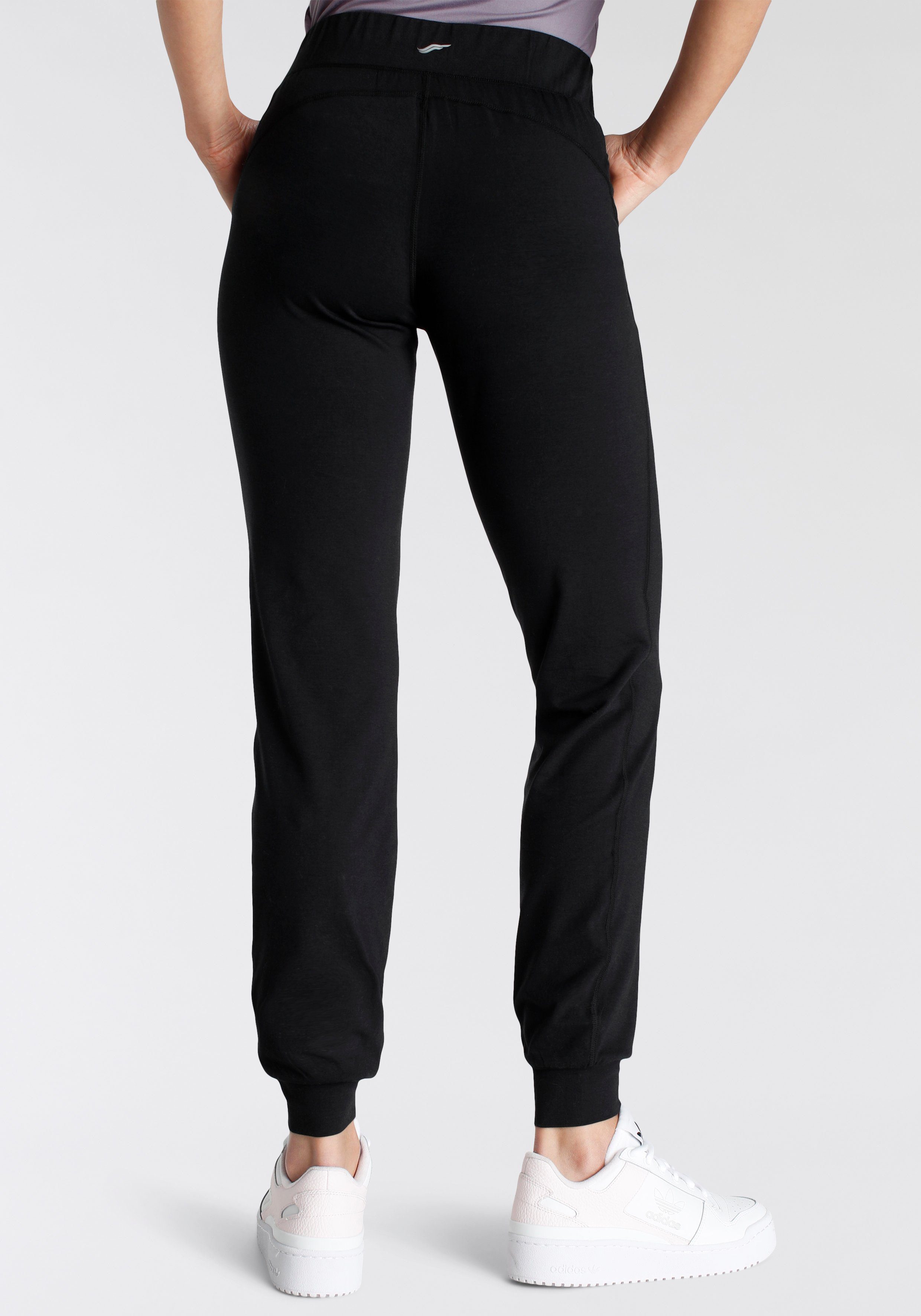 FAYN Taschen SPORTS Yogahose Relax schwarz mit