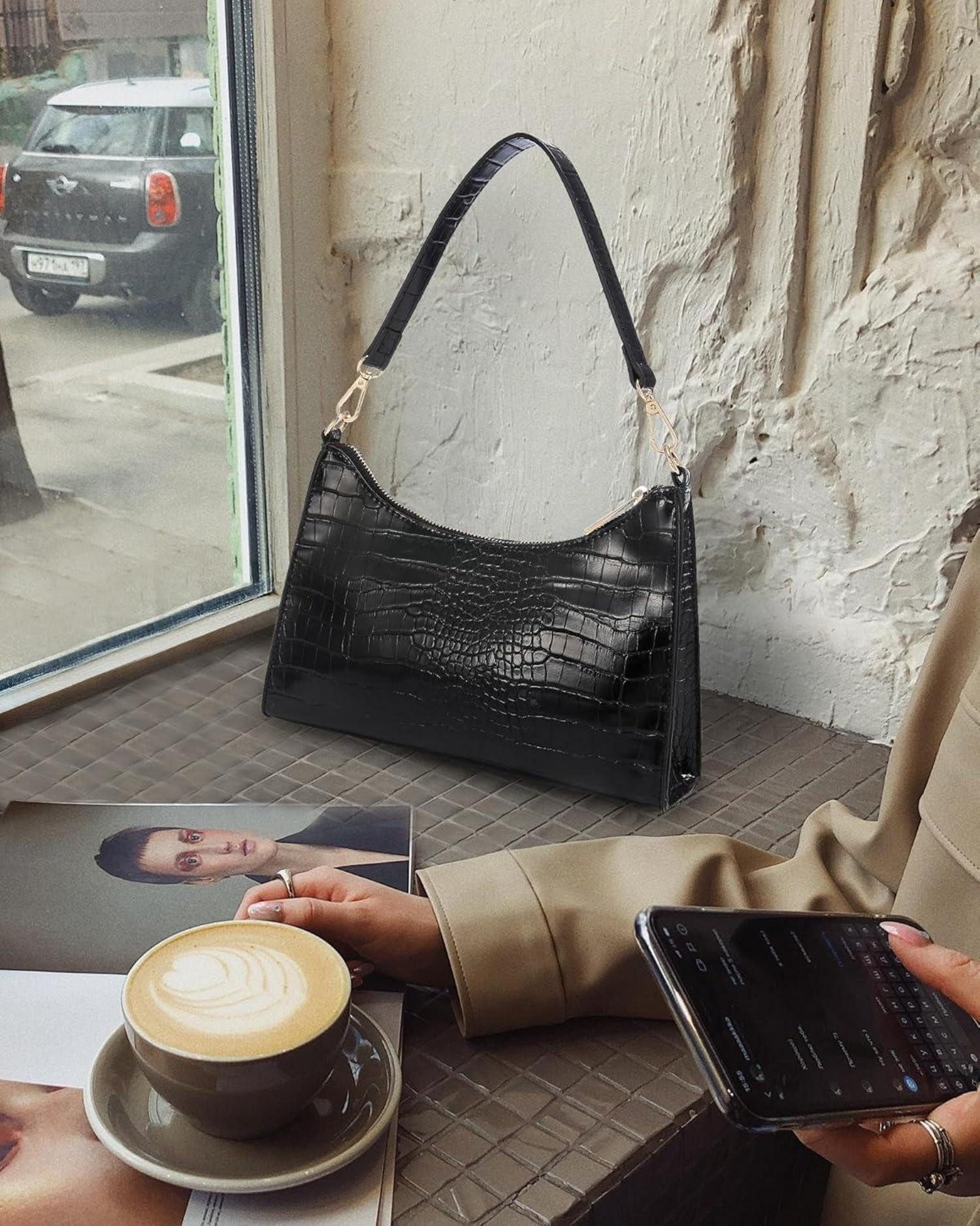 LuxusKollektion Schultertasche Kleine Umhängetasche aus Leder günstig online kaufen