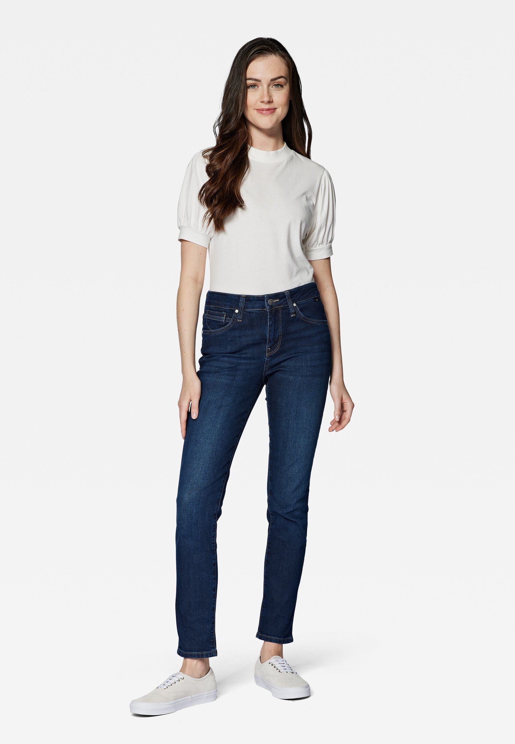 Mavi Skinny-fit-Jeans // Label-Detail Modell leicht \