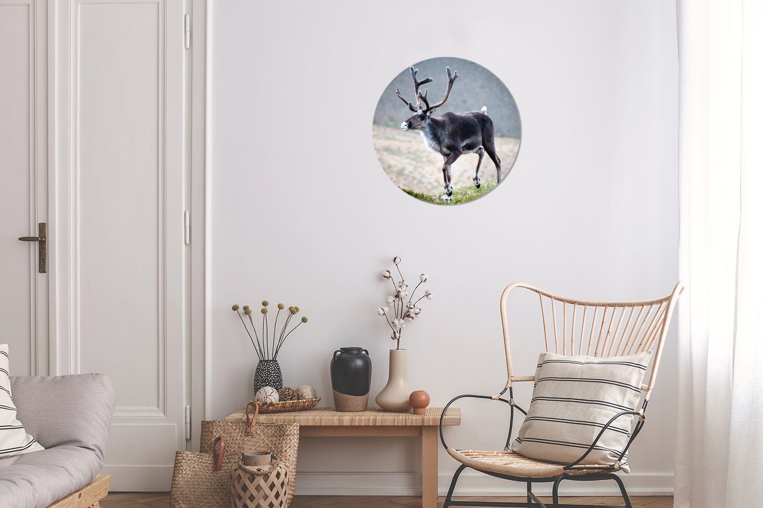 Forex, einem Ein MuchoWow vor Rentier Wanddekoration Wohnzimmer, Gemälde Hintergrund, unscharfen 30x30 cm Wandbild, Kreis Rundes (1 St),