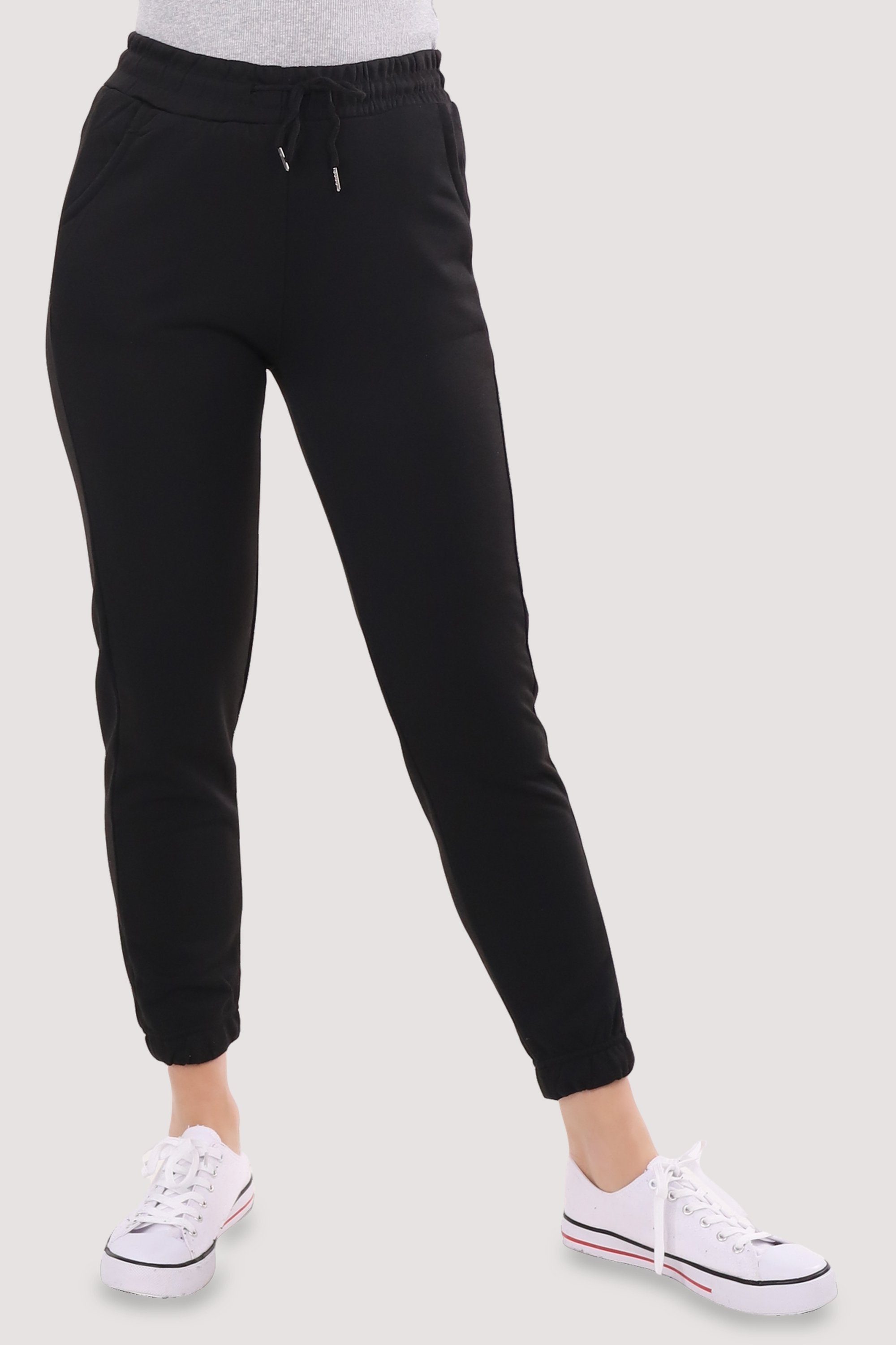 than Jogginghose Unifarben Fit C-9681 malito fashion Sweathose more Slim schwarz Freizeithose